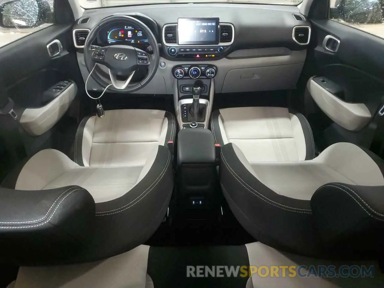 8 fotografías del automóvil dañado KMHRC8A35SU350852 HYUNDAI VENUE 2025