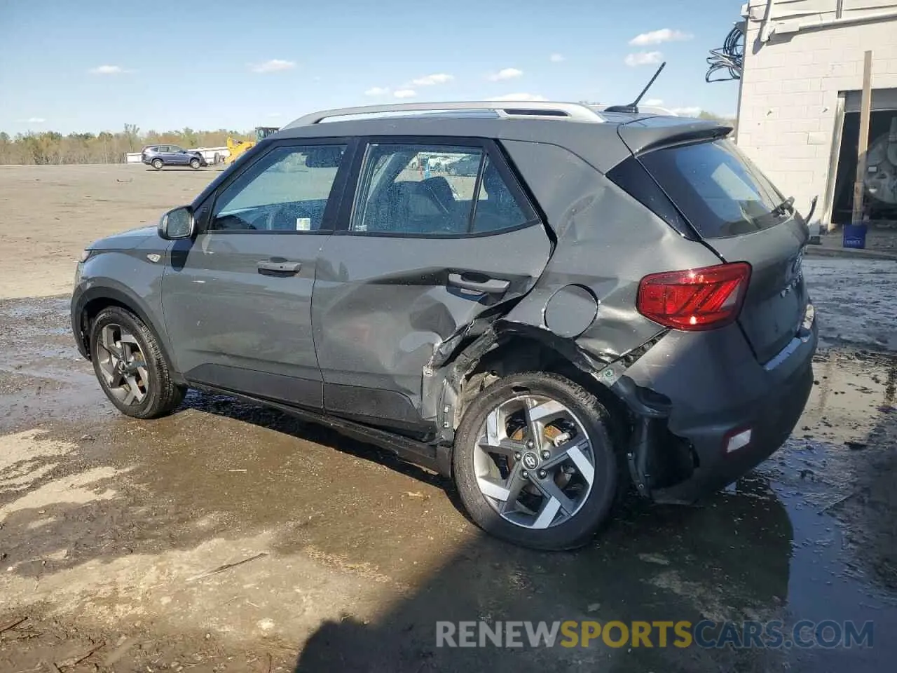 2 fotografías del automóvil dañado KMHRC8A39SU353043 HYUNDAI VENUE 2025