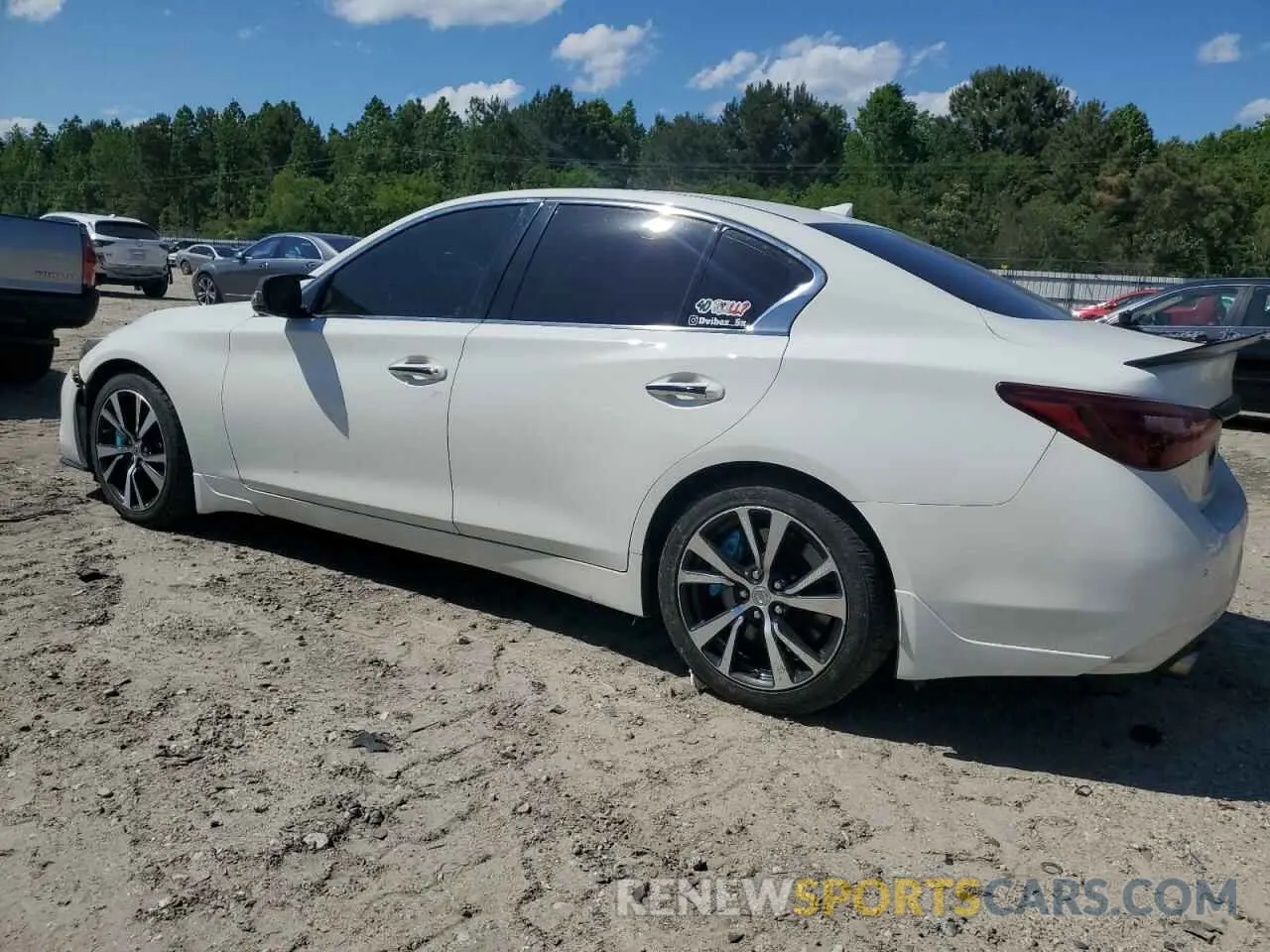 2 fotografías del automóvil dañado JN1EV7AP0KM510570 INFINITI Q50 2019