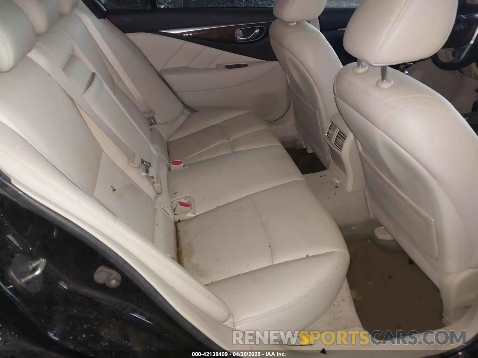 8 fotografías del automóvil dañado JN1EV7AP0KM511024 INFINITI Q50 2019