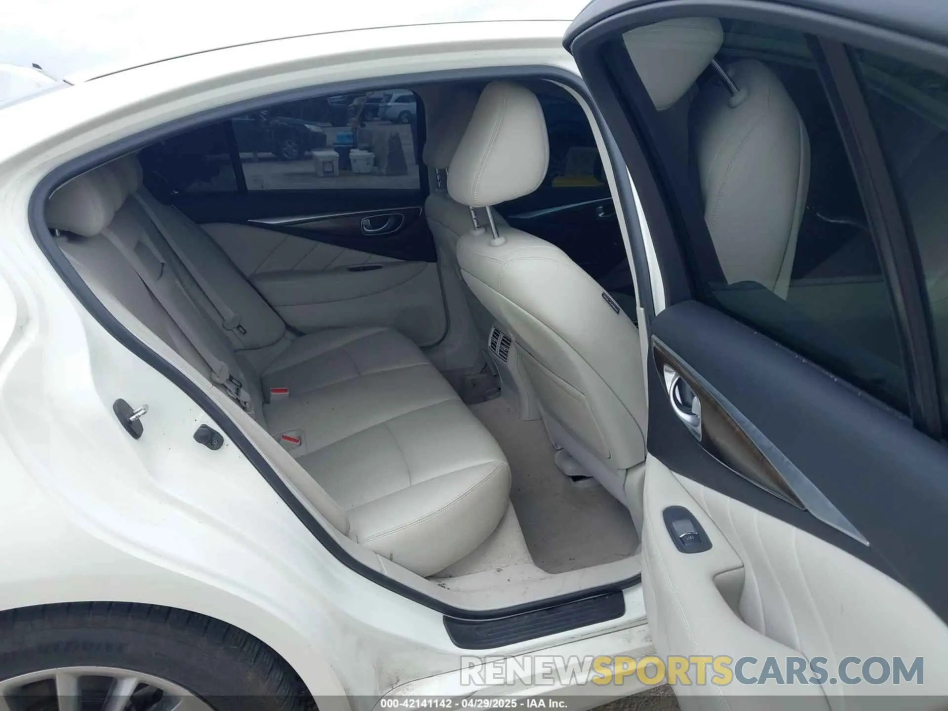 8 fotografías del automóvil dañado JN1EV7AP0KM514067 INFINITI Q50 2019