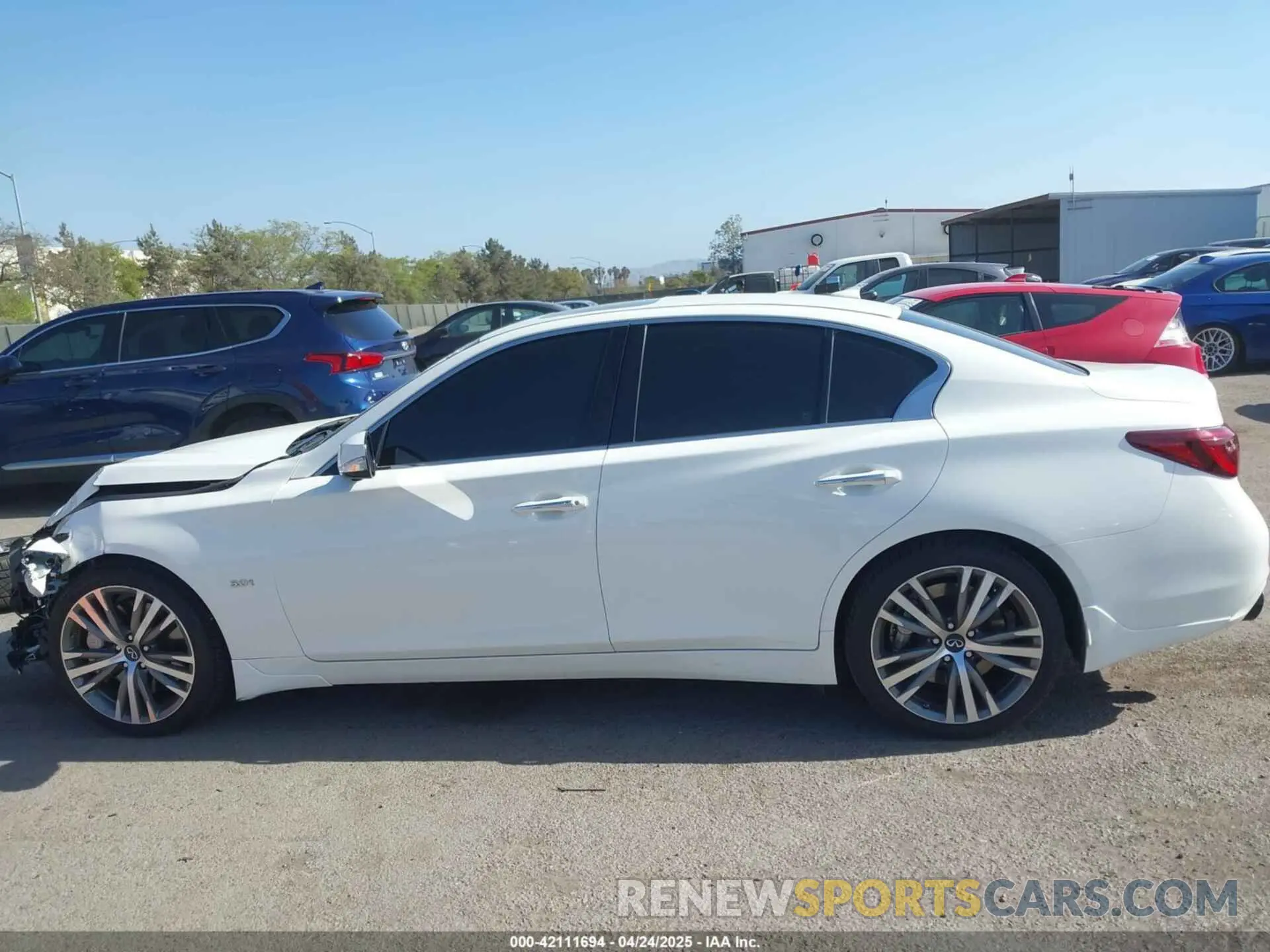 15 fotografías del automóvil dañado JN1EV7AP0KM543522 INFINITI Q50 2019
