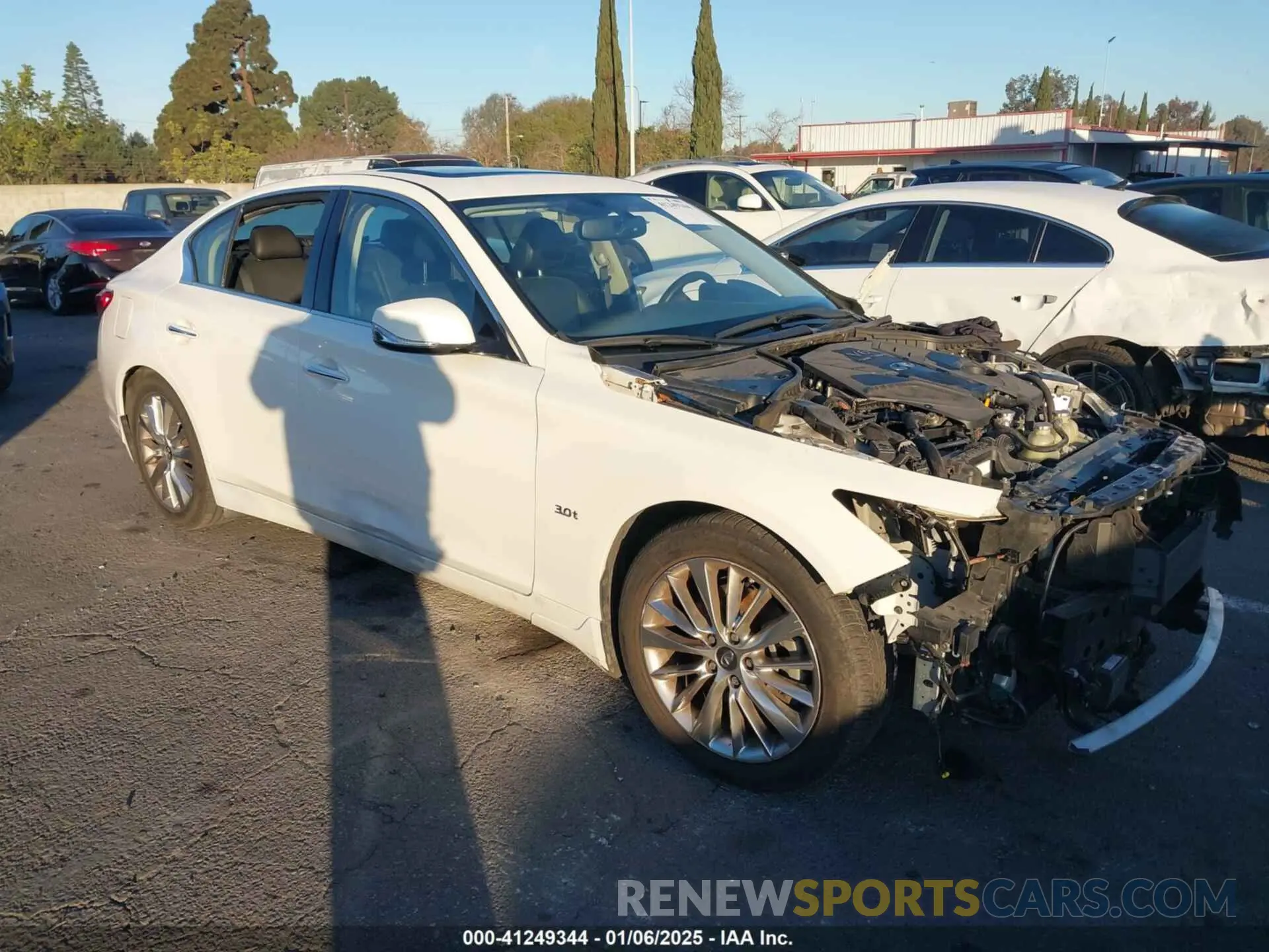 13 fotografías del automóvil dañado JN1EV7AP1KM515034 INFINITI Q50 2019