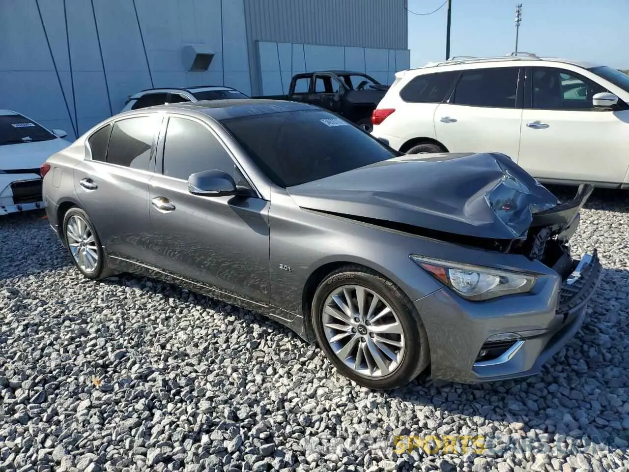 4 fotografías del automóvil dañado JN1EV7AP1KM516605 INFINITI Q50 2019