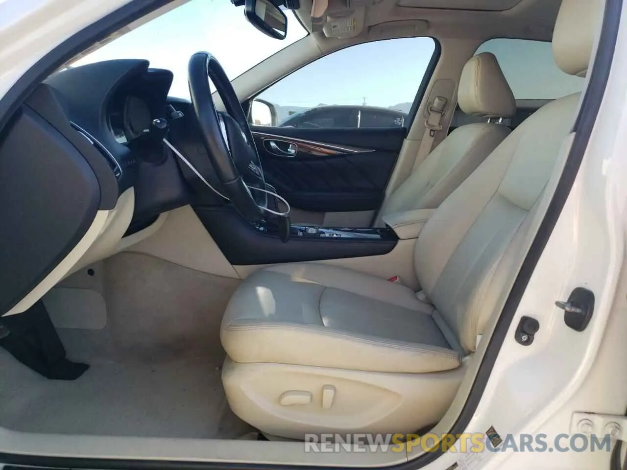 7 fotografías del automóvil dañado JN1EV7AP2KM518685 INFINITI Q50 2019