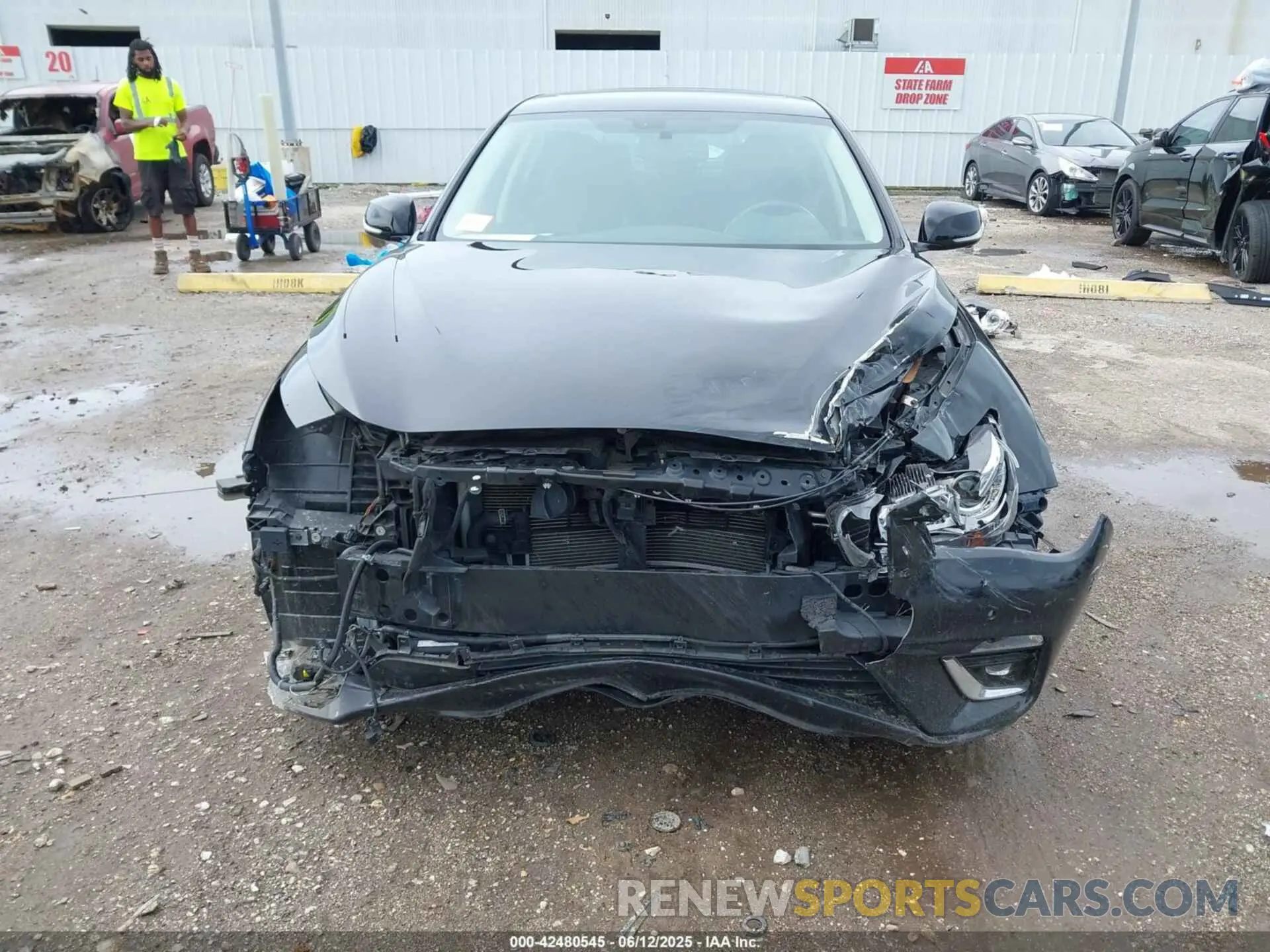 13 fotografías del automóvil dañado JN1EV7AP2KM541559 INFINITI Q50 2019