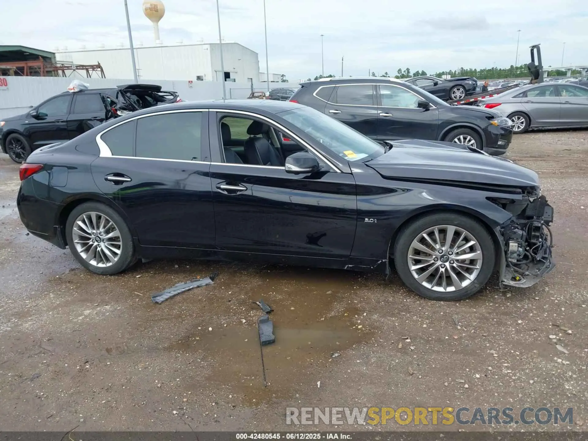 14 fotografías del automóvil dañado JN1EV7AP2KM541559 INFINITI Q50 2019