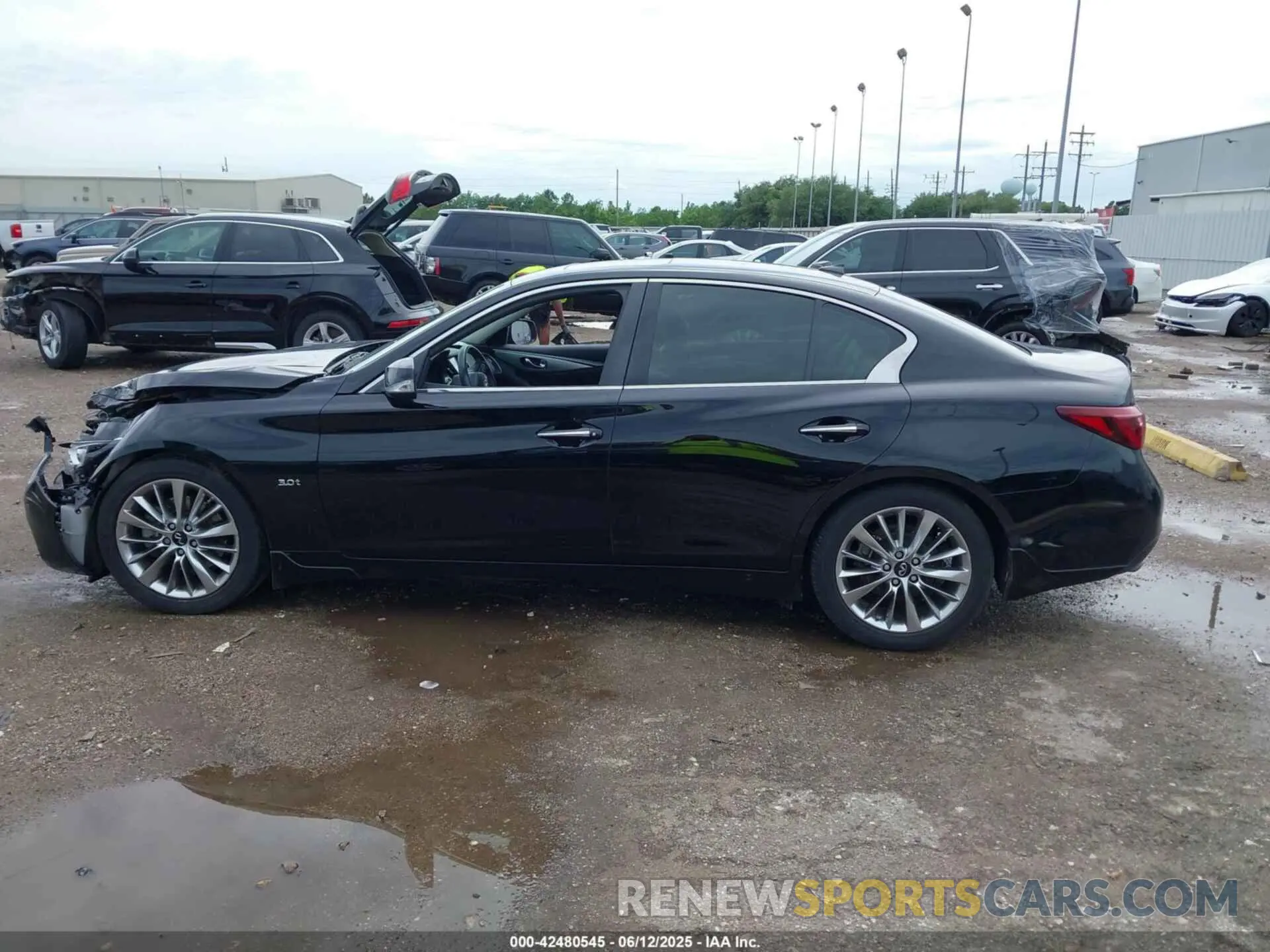 15 fotografías del automóvil dañado JN1EV7AP2KM541559 INFINITI Q50 2019