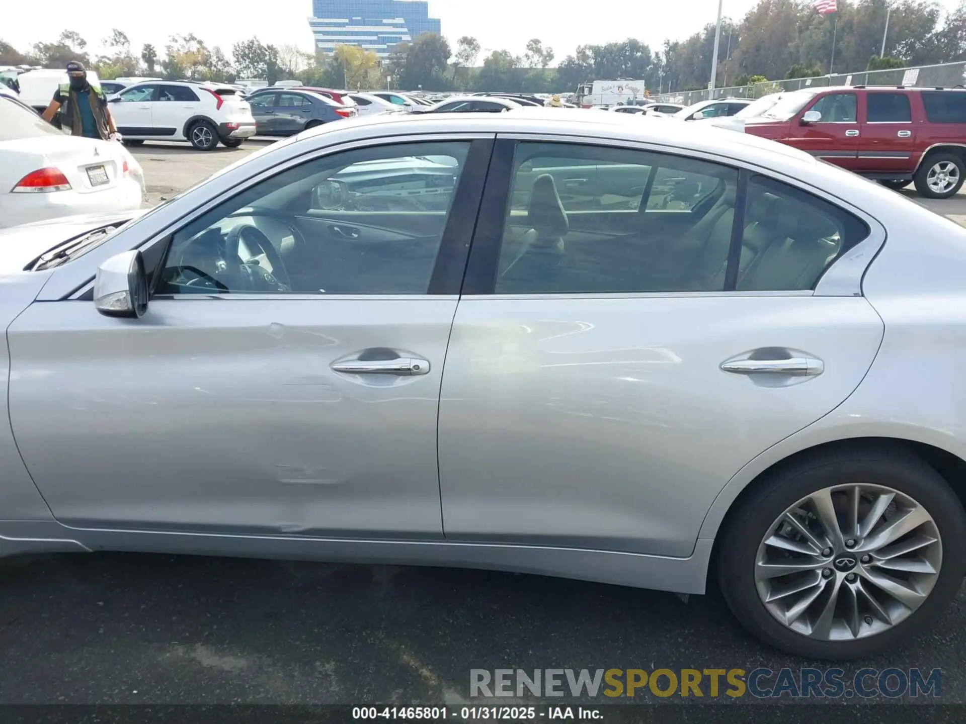 13 fotografías del automóvil dañado JN1EV7AP3KM541960 INFINITI Q50 2019