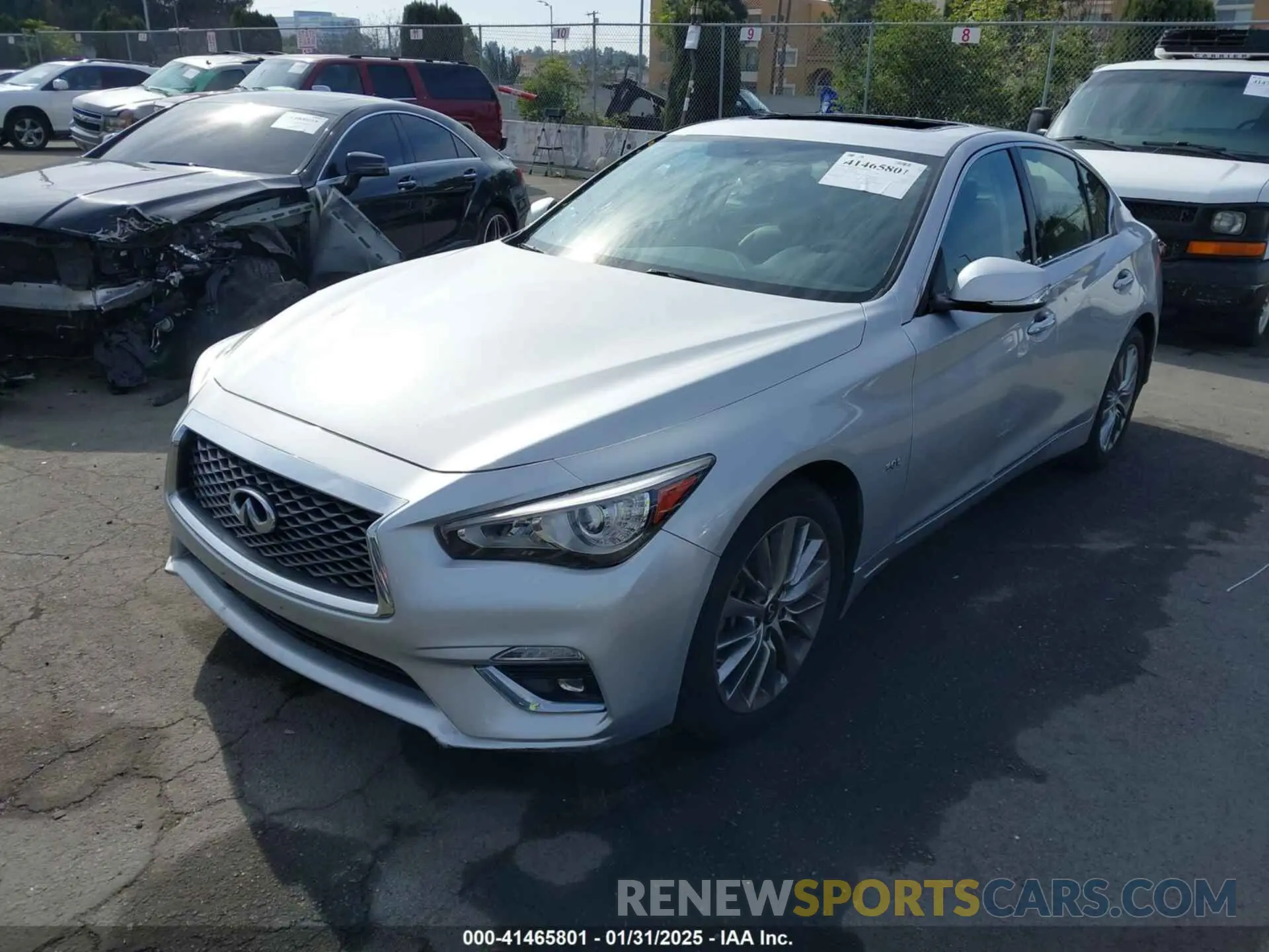 2 fotografías del automóvil dañado JN1EV7AP3KM541960 INFINITI Q50 2019