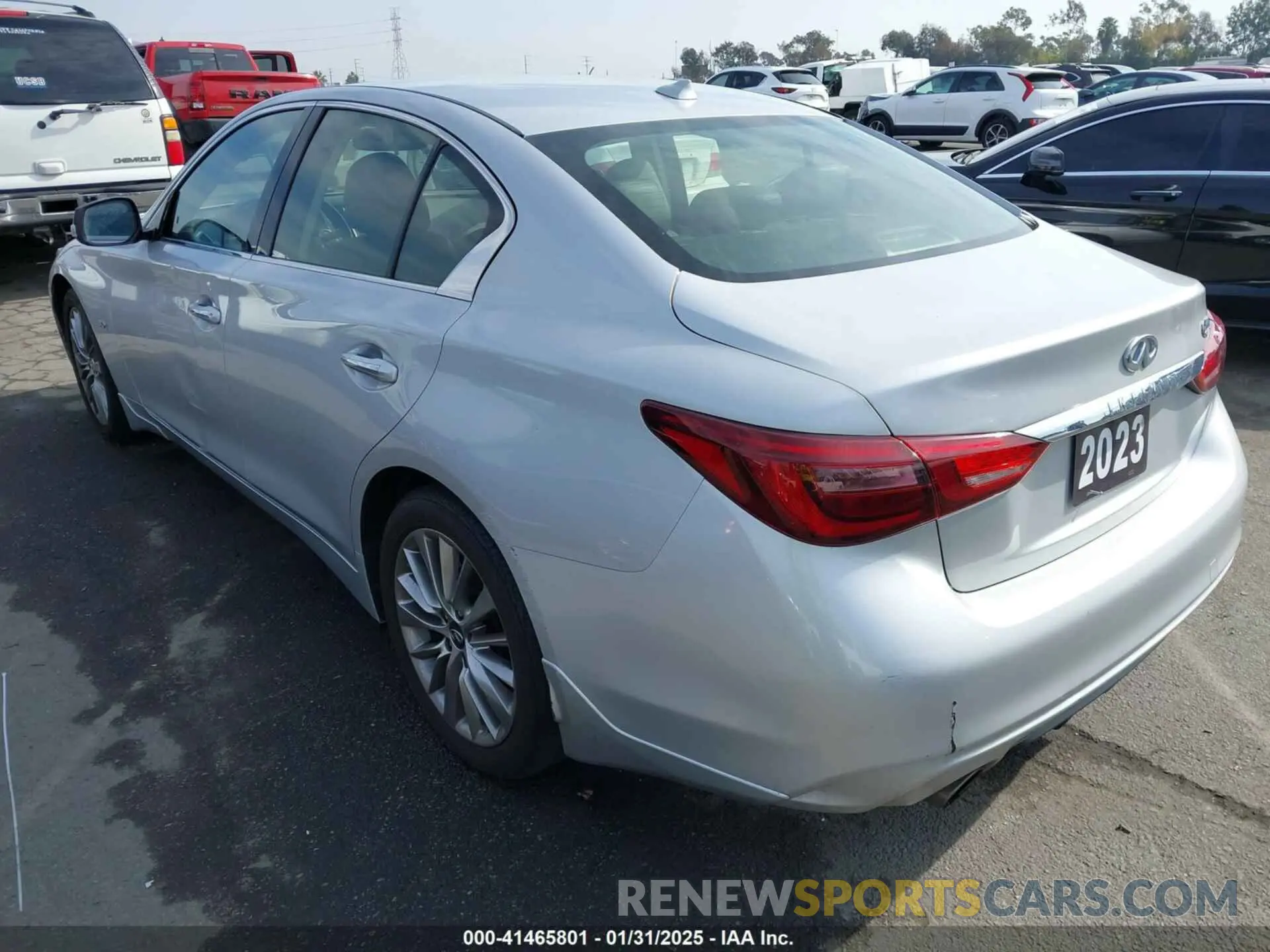 3 fotografías del automóvil dañado JN1EV7AP3KM541960 INFINITI Q50 2019