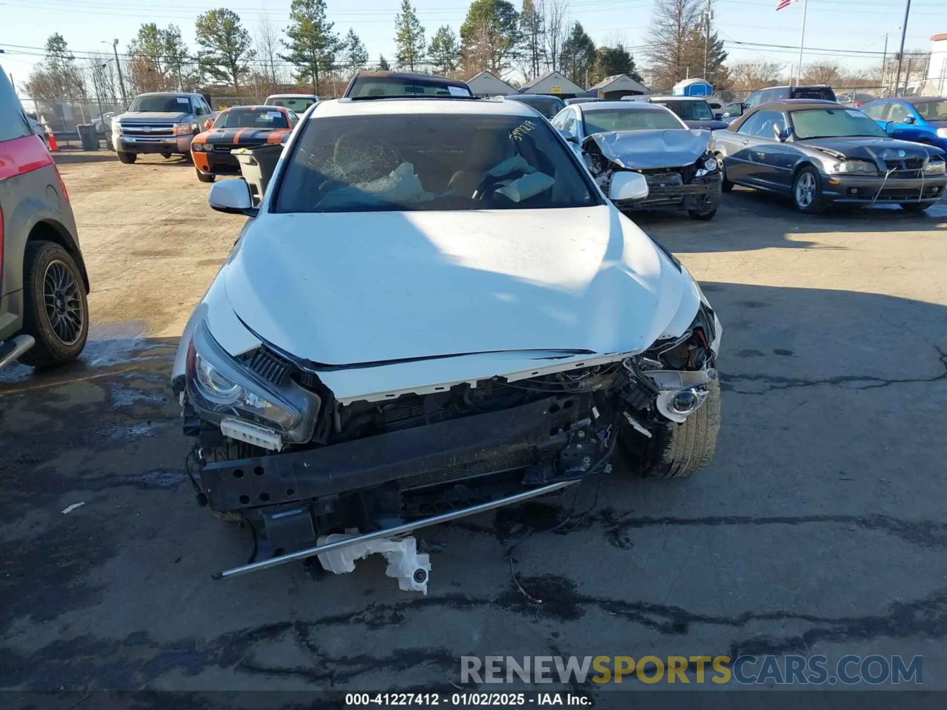 11 fotografías del automóvil dañado JN1EV7AP4KM510846 INFINITI Q50 2019