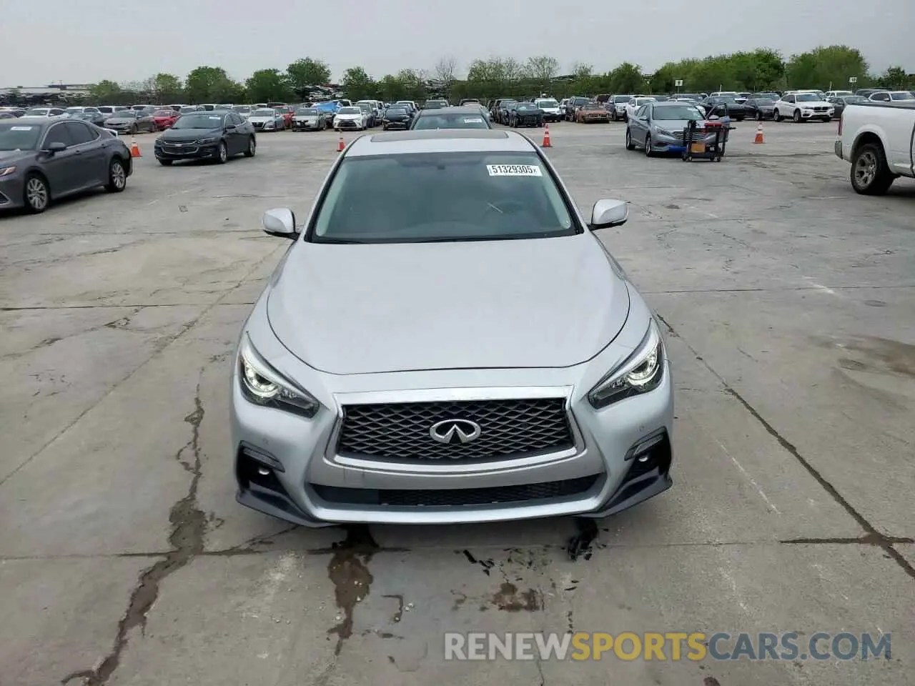 5 fotografías del automóvil dañado JN1EV7AP4KM511060 INFINITI Q50 2019