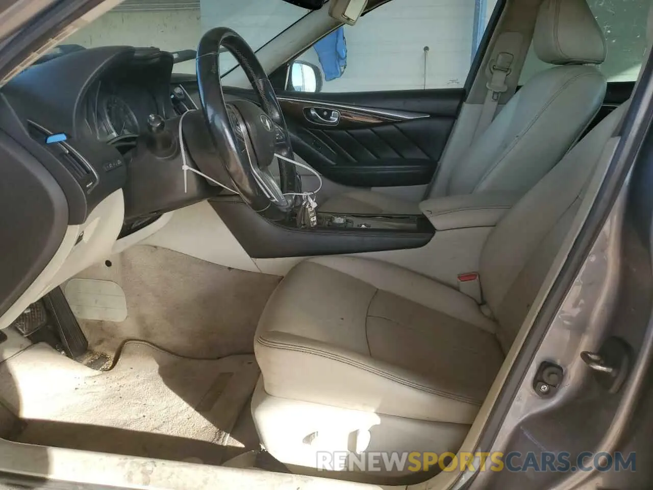 7 fotografías del automóvil dañado JN1EV7AP4KM515173 INFINITI Q50 2019
