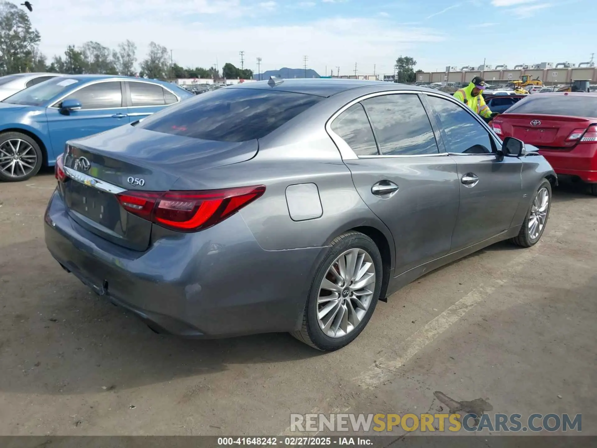 4 fotografías del automóvil dañado JN1EV7AP4KM517649 INFINITI Q50 2019