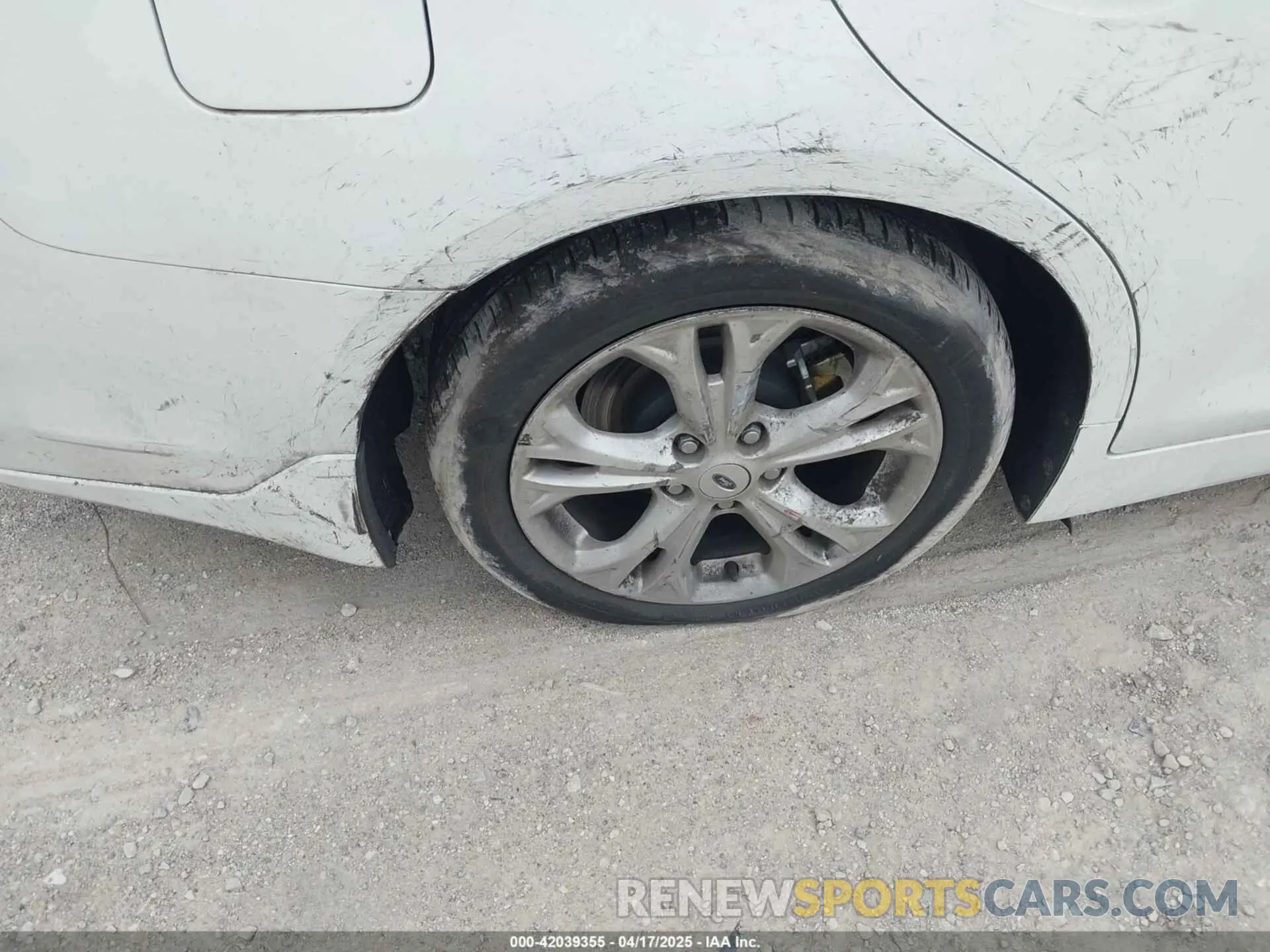 18 fotografías del automóvil dañado JN1EV7AP5KM512511 INFINITI Q50 2019