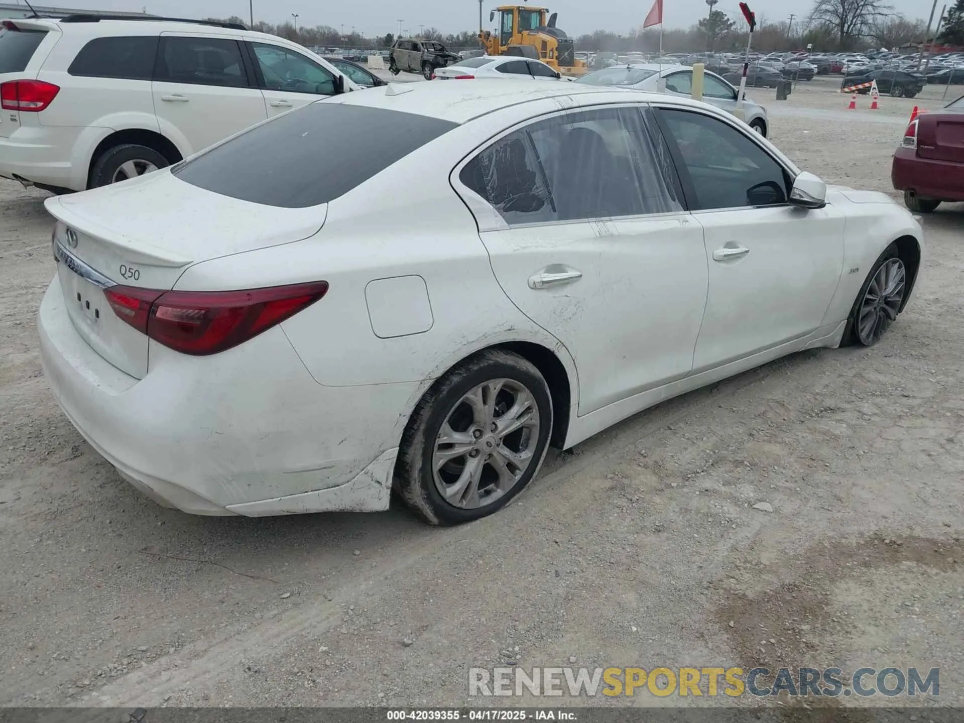 4 fotografías del automóvil dañado JN1EV7AP5KM512511 INFINITI Q50 2019