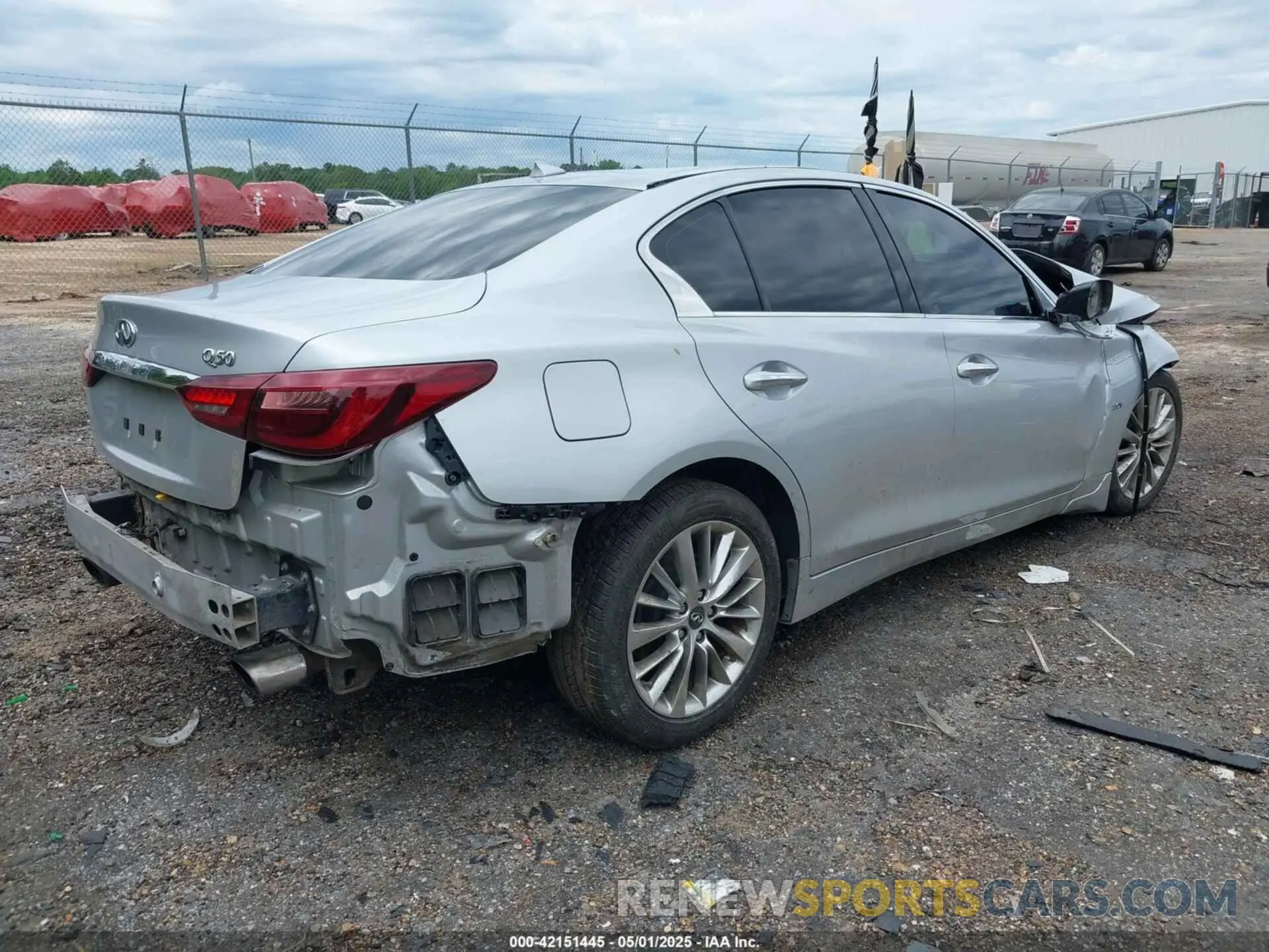 4 fotografías del automóvil dañado JN1EV7AP6KM512713 INFINITI Q50 2019