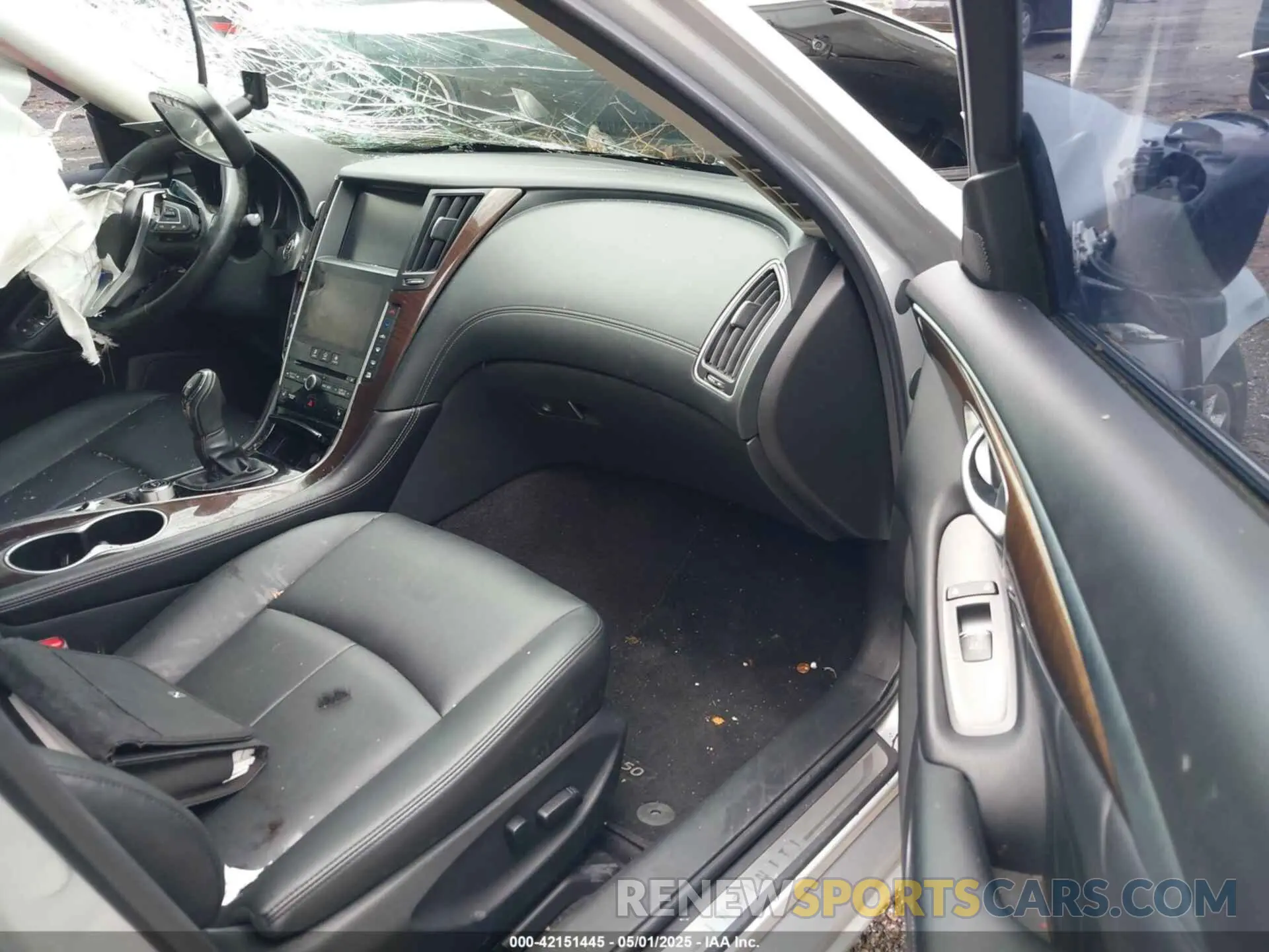 5 fotografías del automóvil dañado JN1EV7AP6KM512713 INFINITI Q50 2019