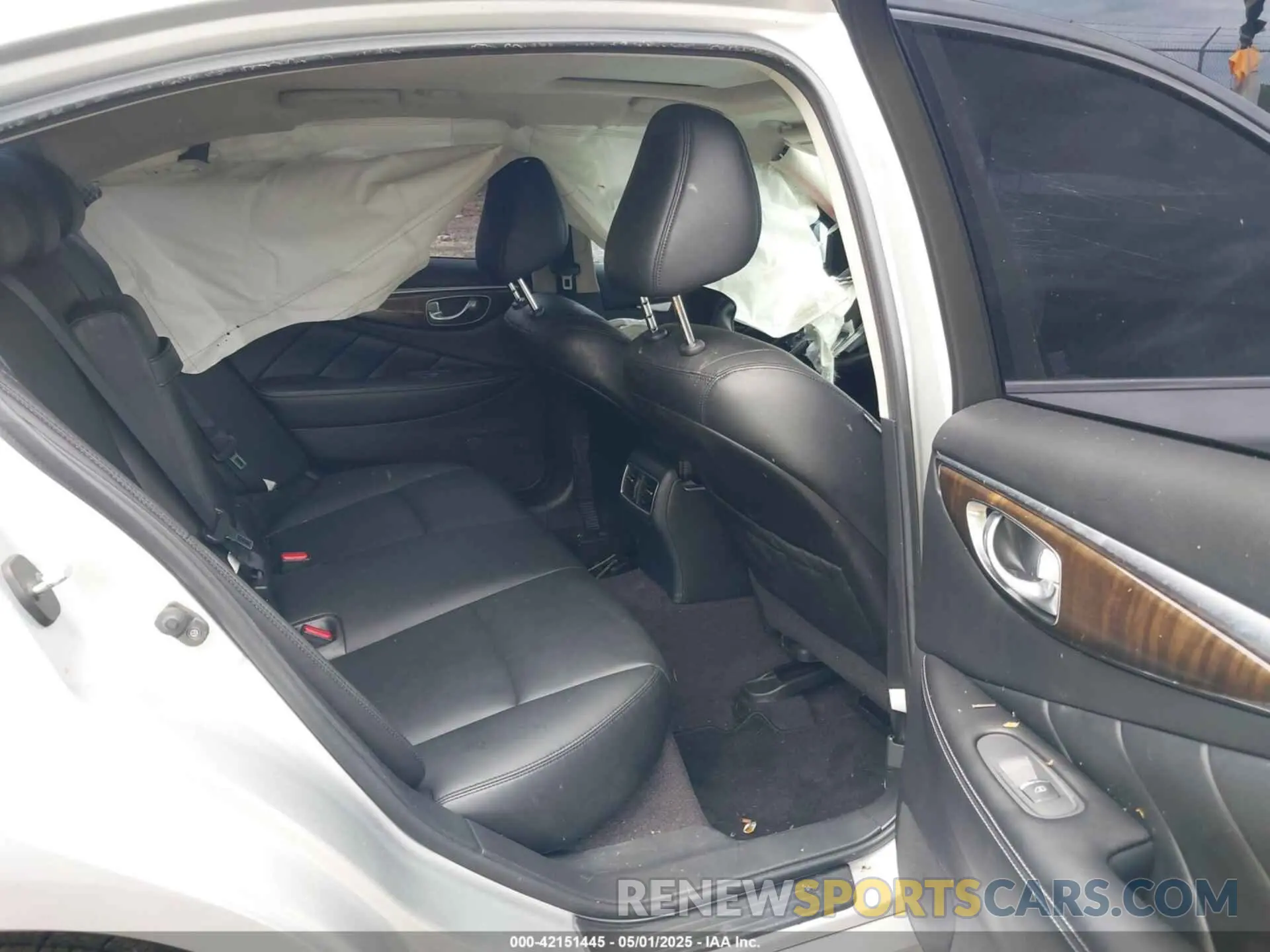 8 fotografías del automóvil dañado JN1EV7AP6KM512713 INFINITI Q50 2019
