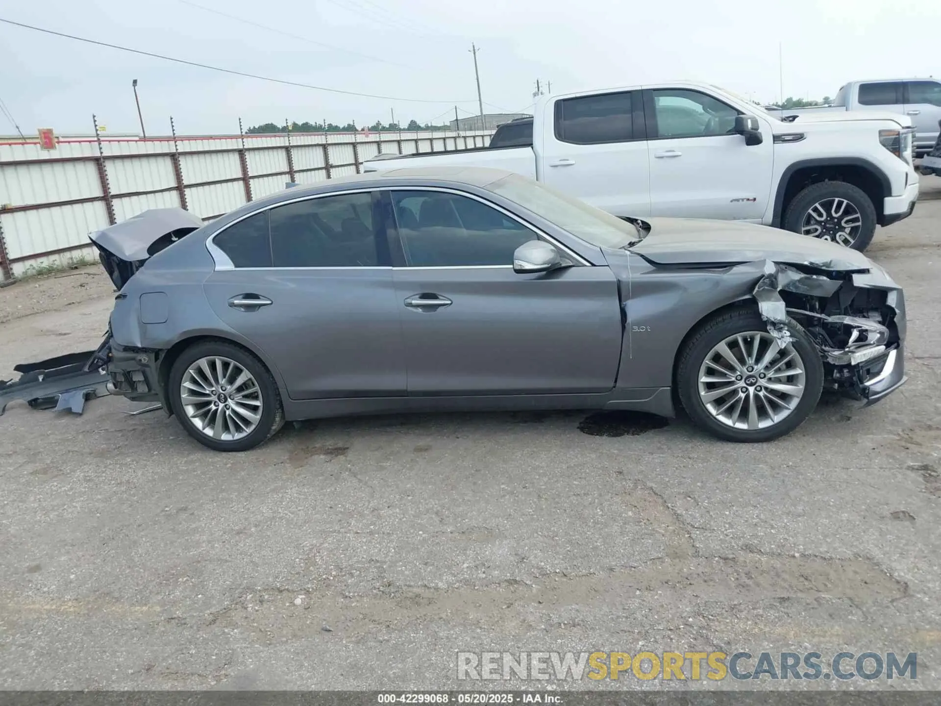 14 fotografías del automóvil dañado JN1EV7AP6KM518141 INFINITI Q50 2019