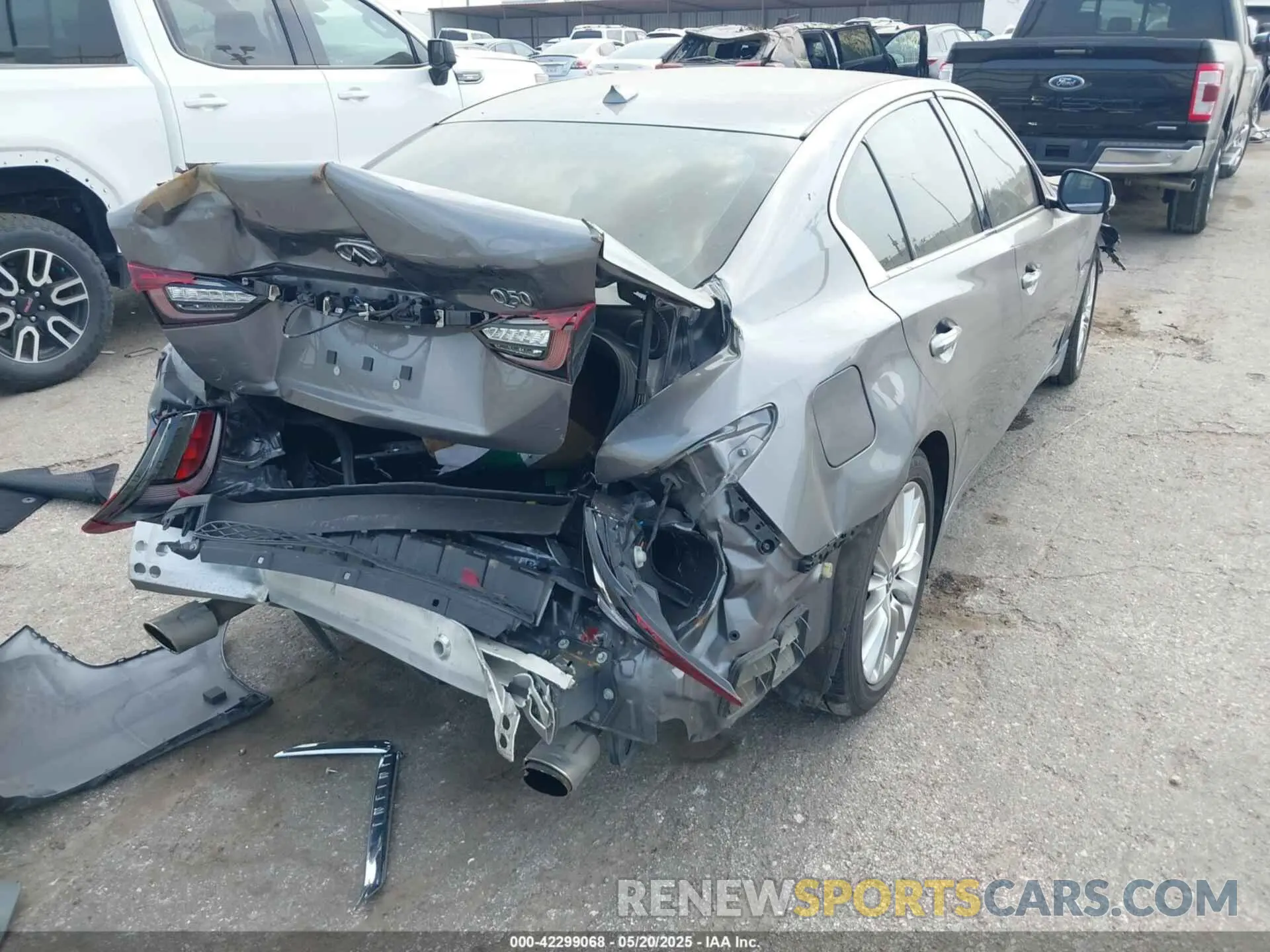 4 fotografías del automóvil dañado JN1EV7AP6KM518141 INFINITI Q50 2019
