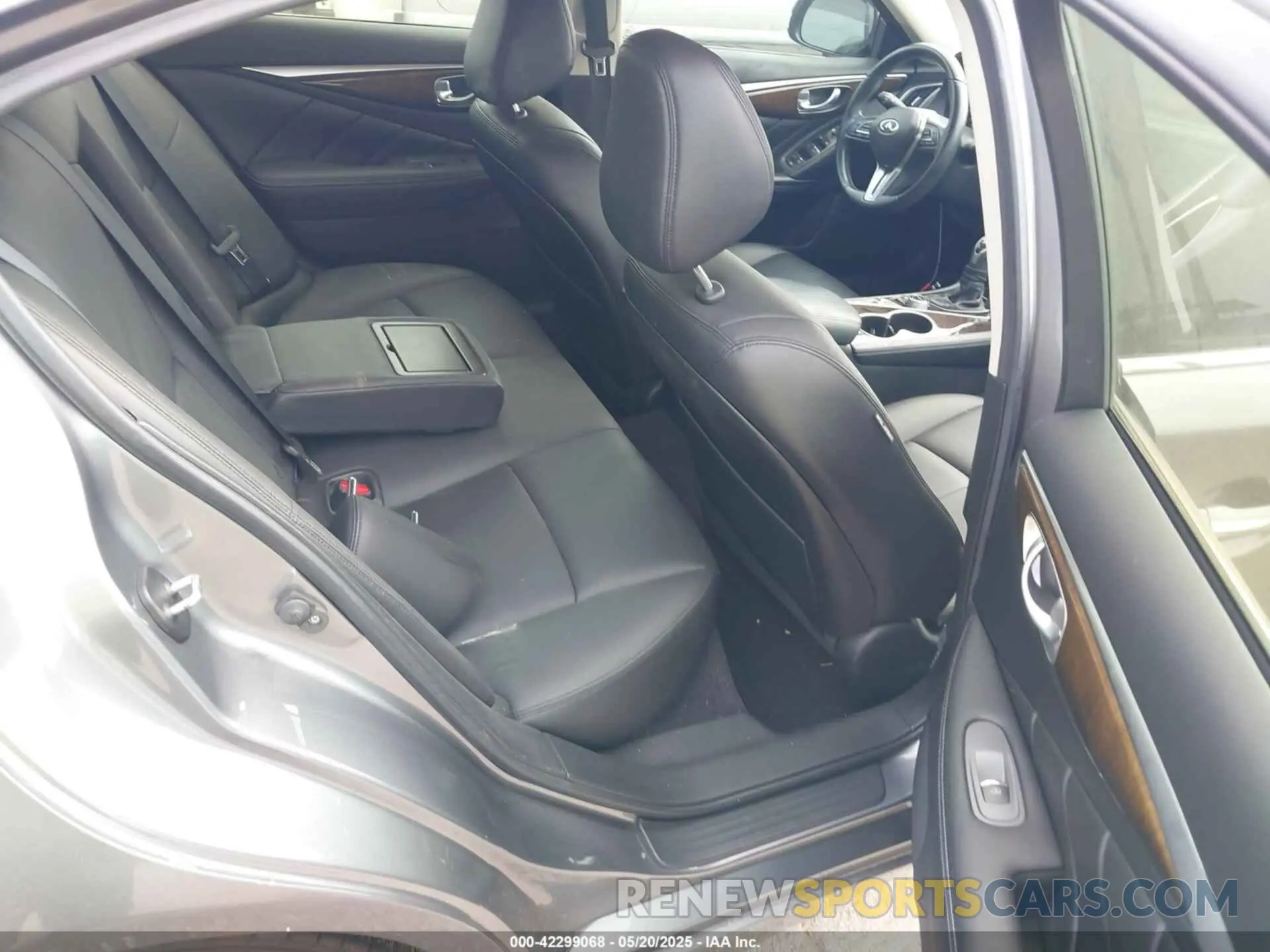 8 fotografías del automóvil dañado JN1EV7AP6KM518141 INFINITI Q50 2019