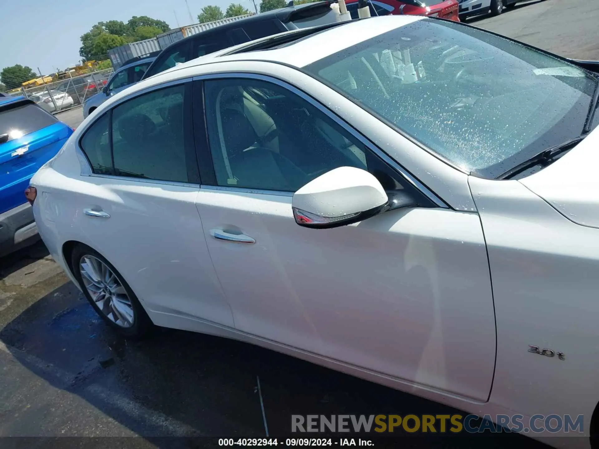 13 fotografías del automóvil dañado JN1EV7AP6KM518902 INFINITI Q50 2019