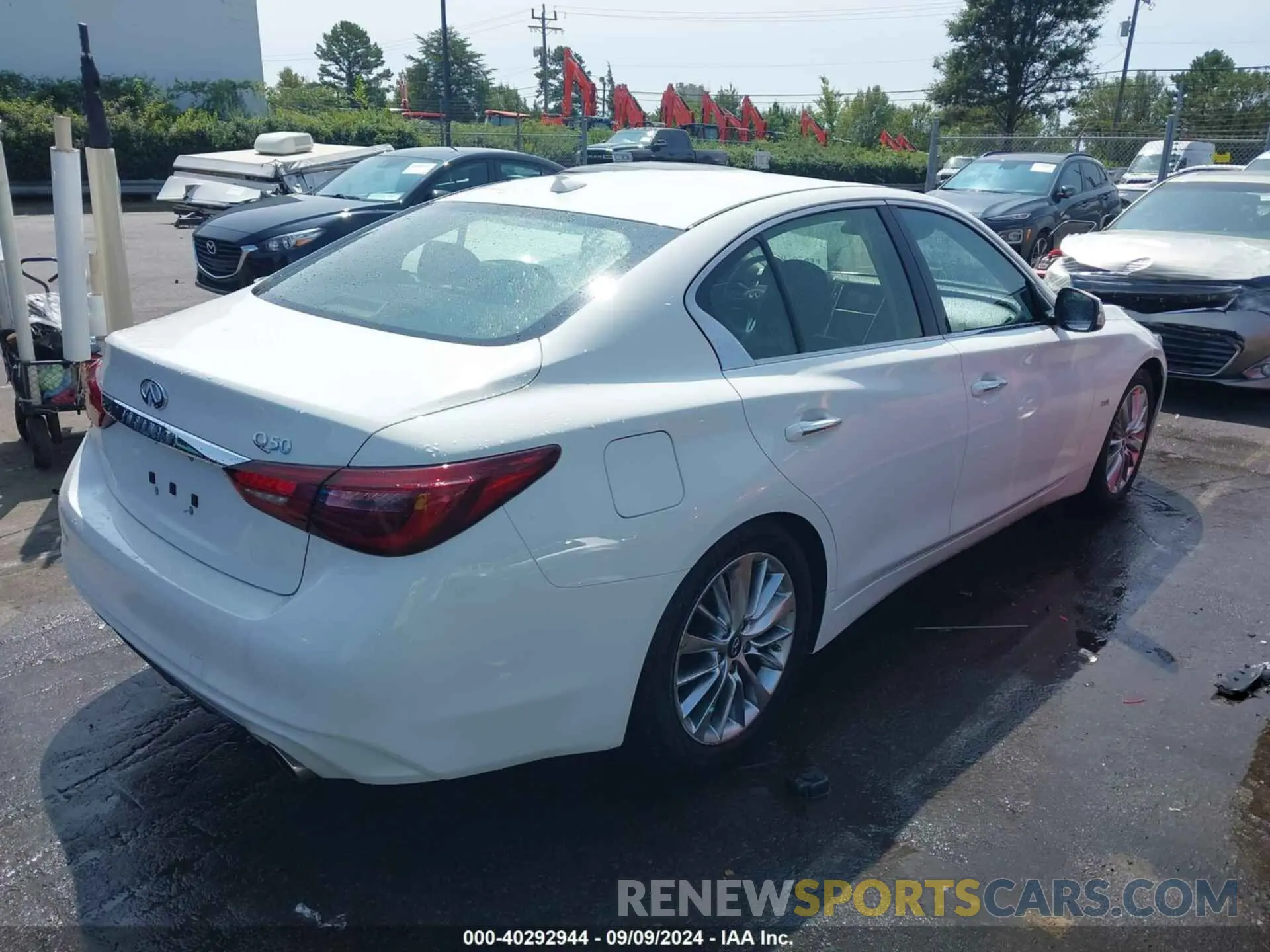 4 fotografías del automóvil dañado JN1EV7AP6KM518902 INFINITI Q50 2019