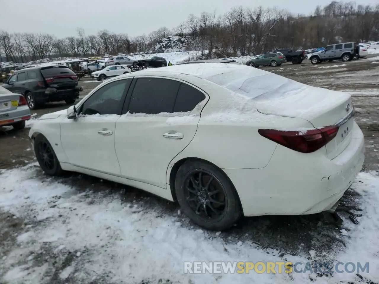 2 fotografías del automóvil dañado JN1EV7AP6KM519354 INFINITI Q50 2019