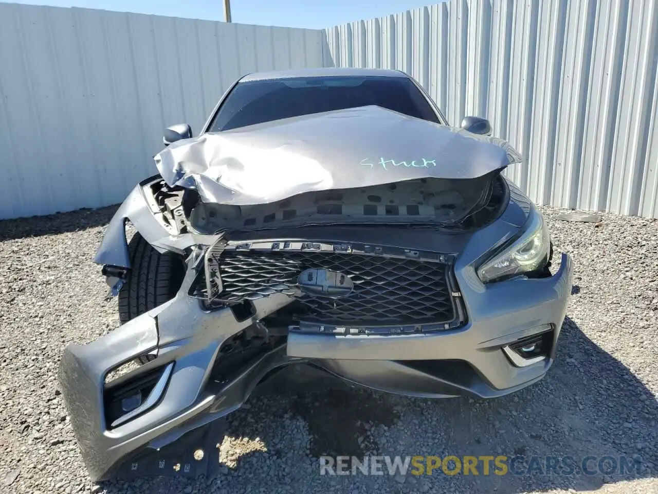 5 fotografías del automóvil dañado JN1EV7AP6KM543685 INFINITI Q50 2019