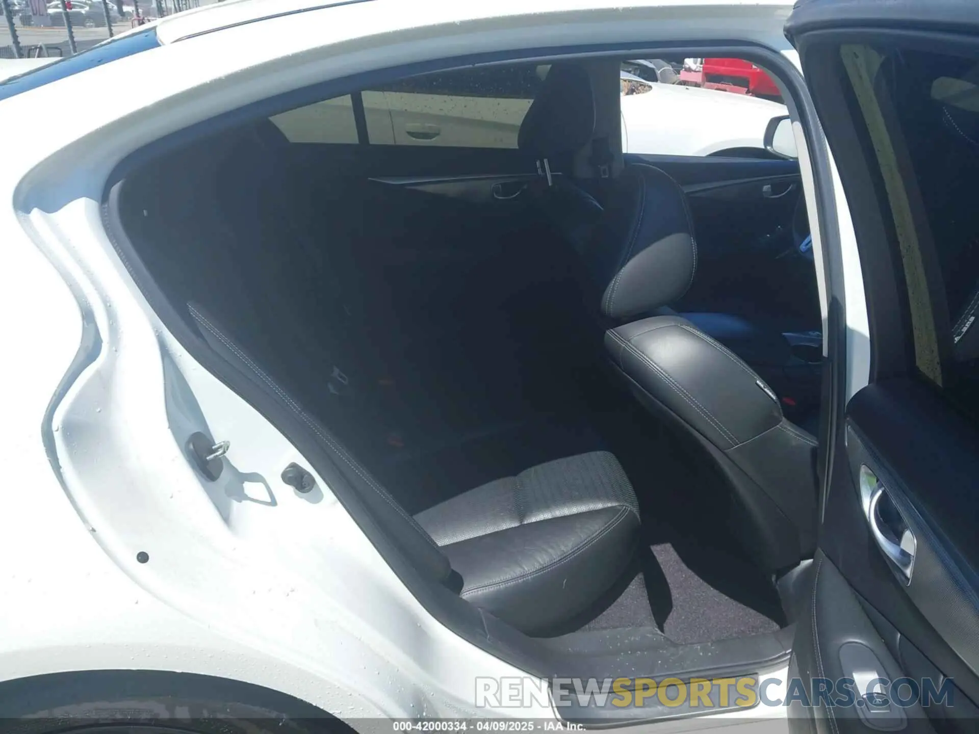 8 fotografías del automóvil dañado JN1EV7AP7KM513482 INFINITI Q50 2019