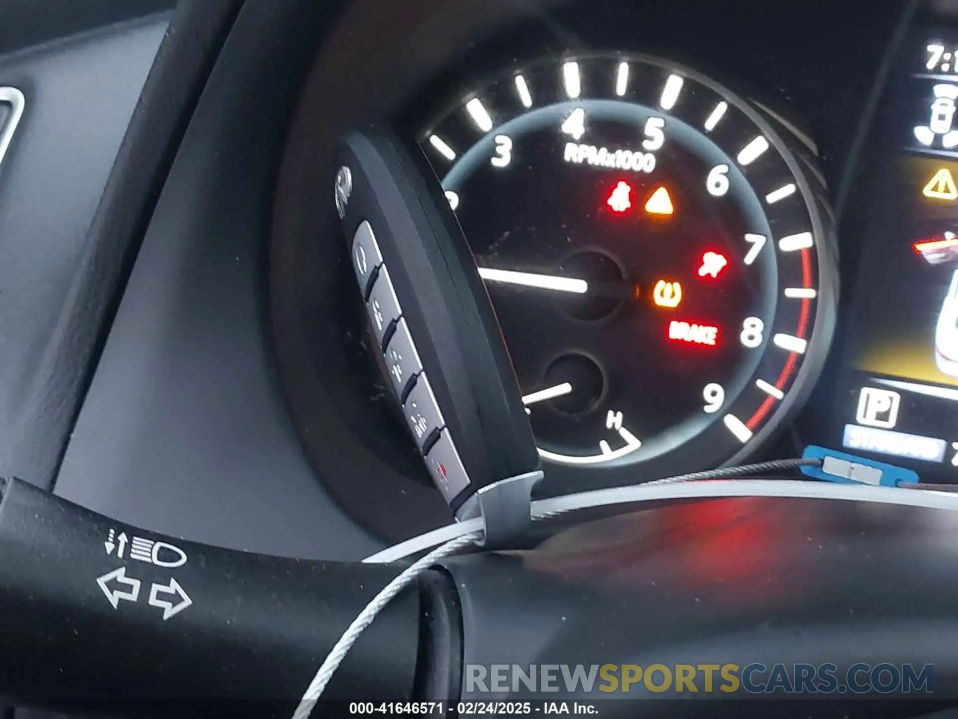 11 fotografías del automóvil dañado JN1EV7AP7KM519475 INFINITI Q50 2019