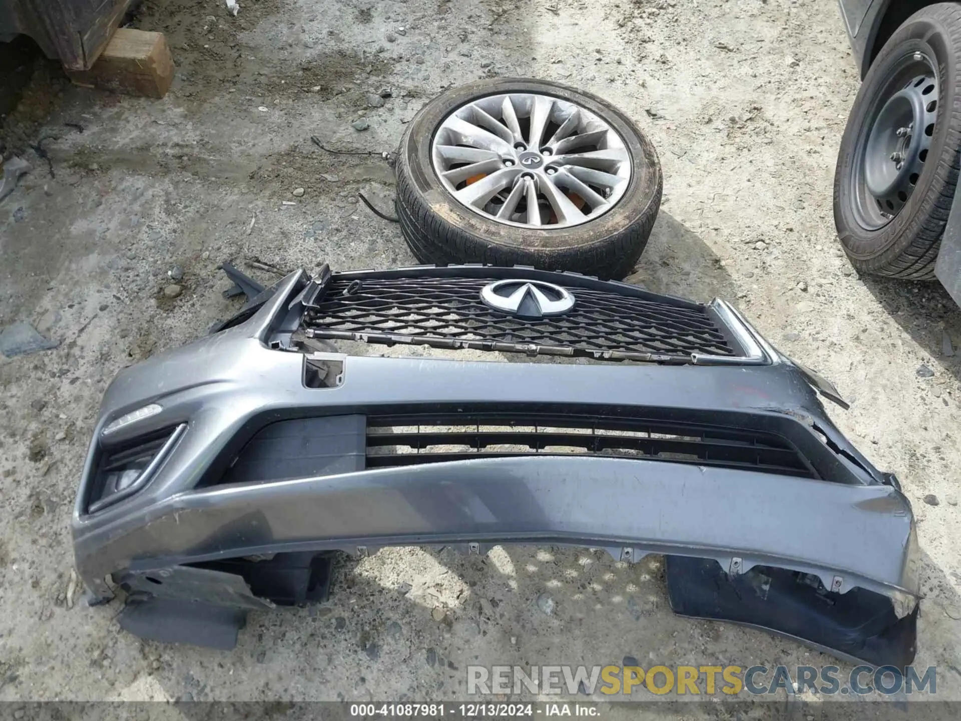 11 fotografías del automóvil dañado JN1EV7AP8KM513619 INFINITI Q50 2019