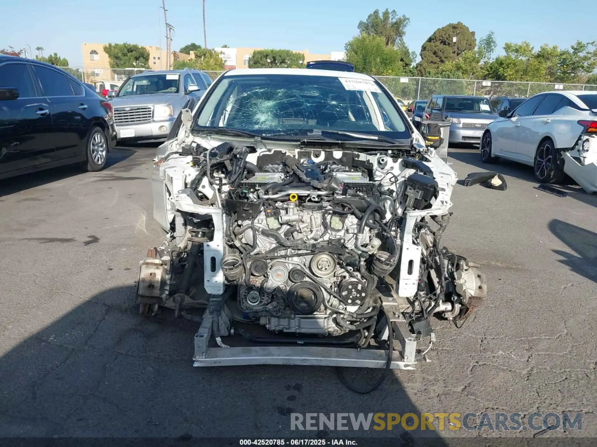 12 fotografías del automóvil dañado JN1EV7AP8KM514771 INFINITI Q50 2019