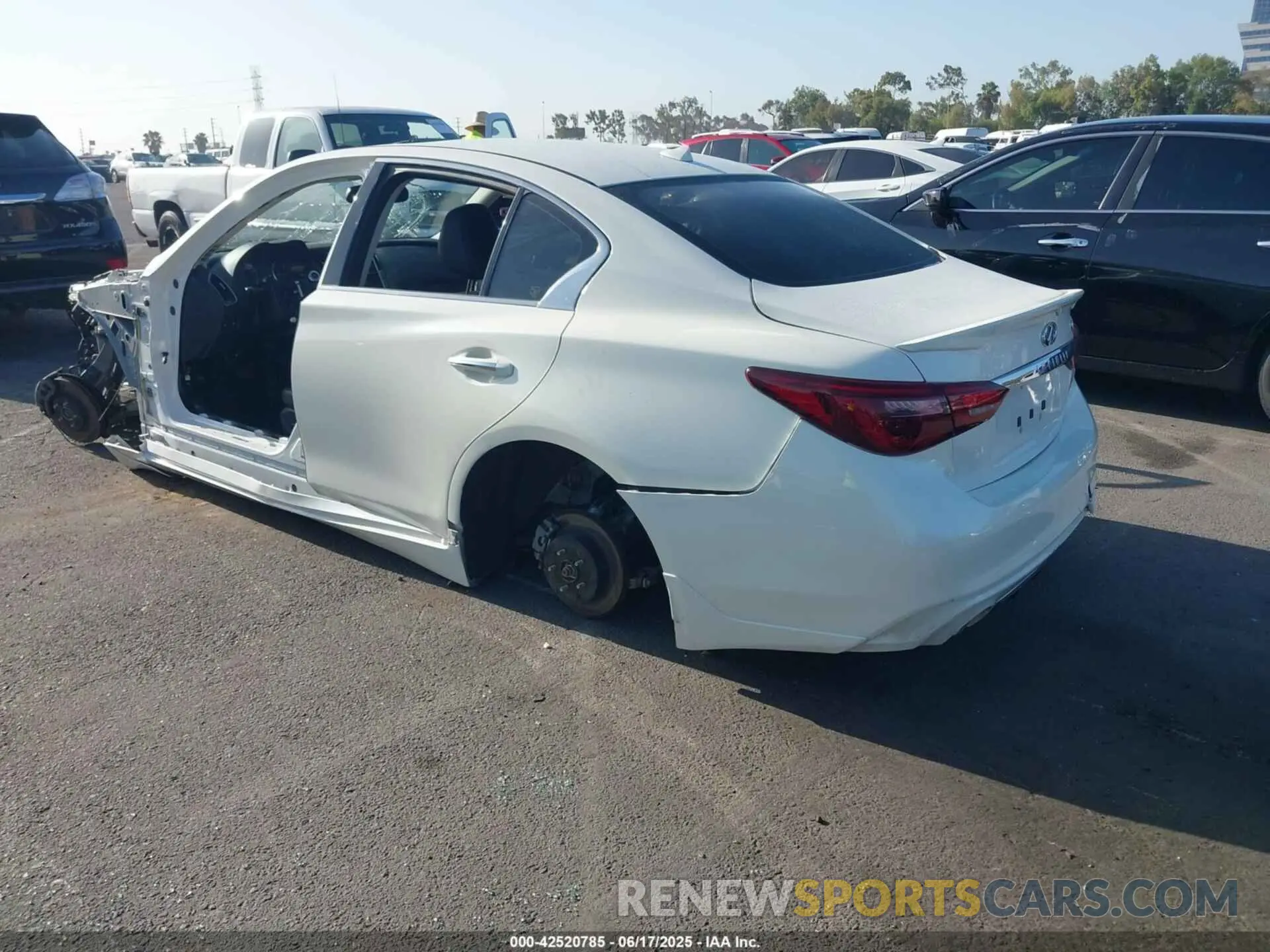3 fotografías del automóvil dañado JN1EV7AP8KM514771 INFINITI Q50 2019