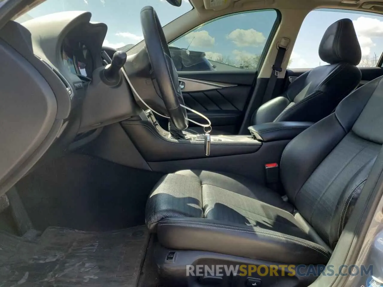 7 fotografías del automóvil dañado JN1EV7AR0KM592477 INFINITI Q50 2019