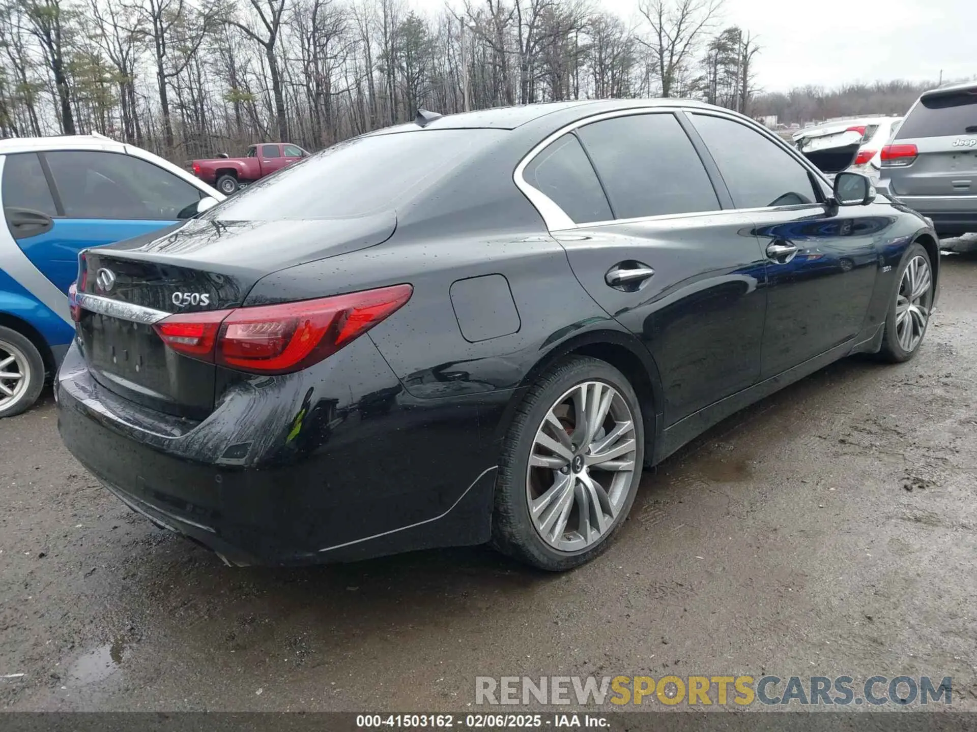 4 fotografías del automóvil dañado JN1EV7AR1KM554983 INFINITI Q50 2019