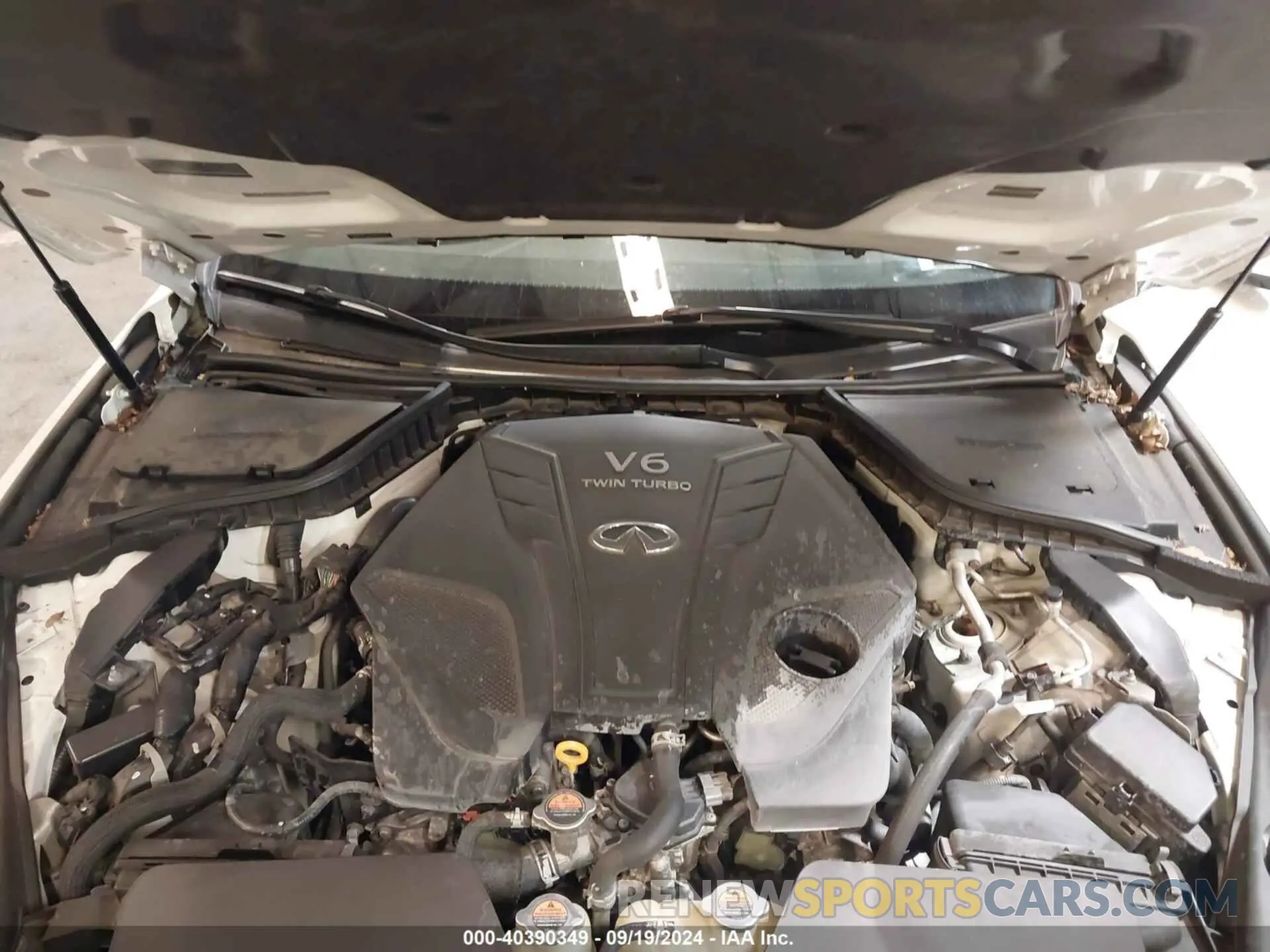 10 fotografías del automóvil dañado JN1EV7AR2KM558945 INFINITI Q50 2019