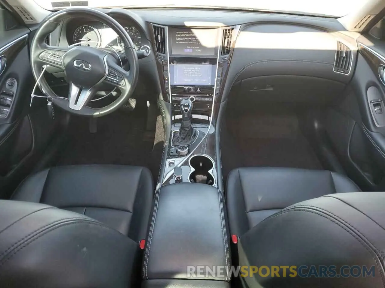 8 fotografías del automóvil dañado JN1EV7AR4KM554346 INFINITI Q50 2019