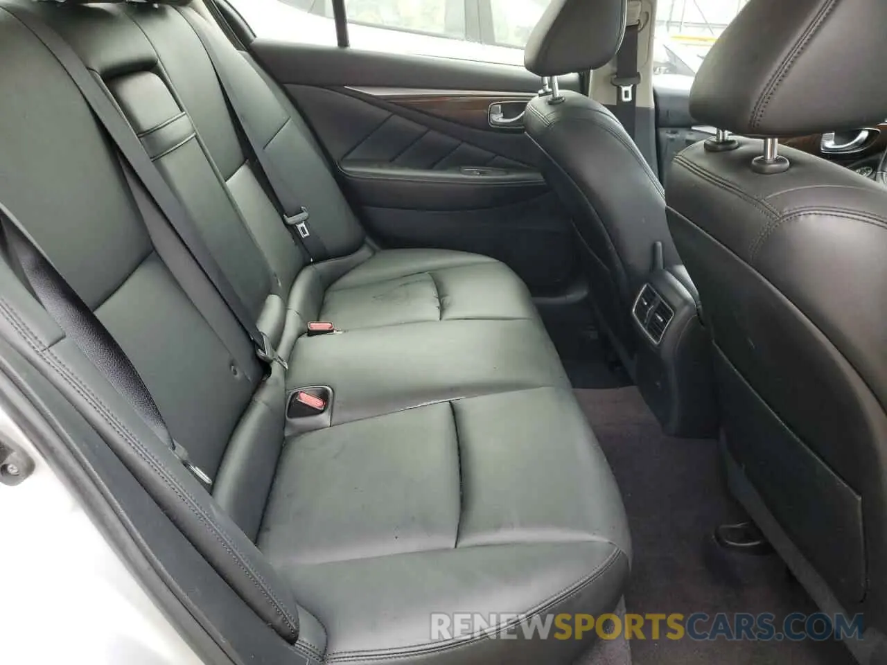 10 fotografías del automóvil dañado JN1EV7AR4KM556873 INFINITI Q50 2019