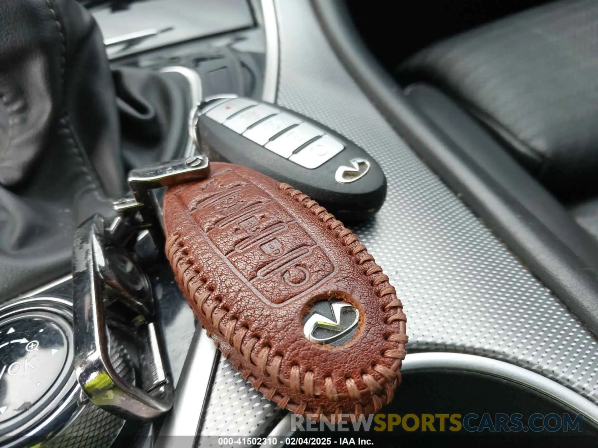 11 fotografías del automóvil dañado JN1EV7AR4KM590361 INFINITI Q50 2019