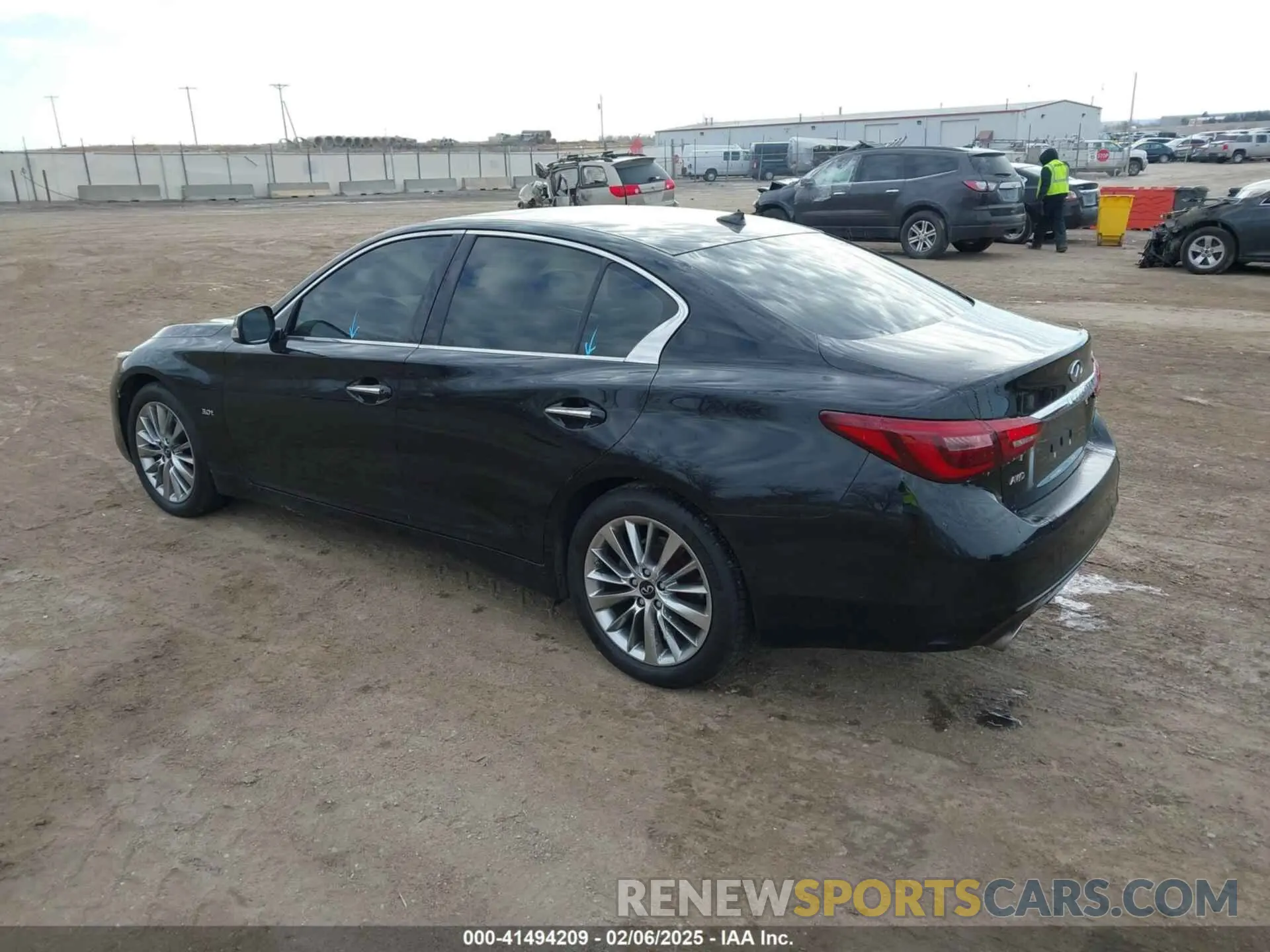3 fotografías del automóvil dañado JN1EV7AR4KM591283 INFINITI Q50 2019