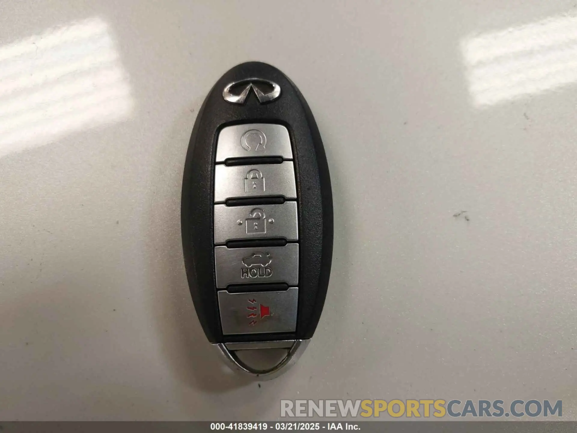 11 fotografías del automóvil dañado JN1EV7AR5KM550273 INFINITI Q50 2019