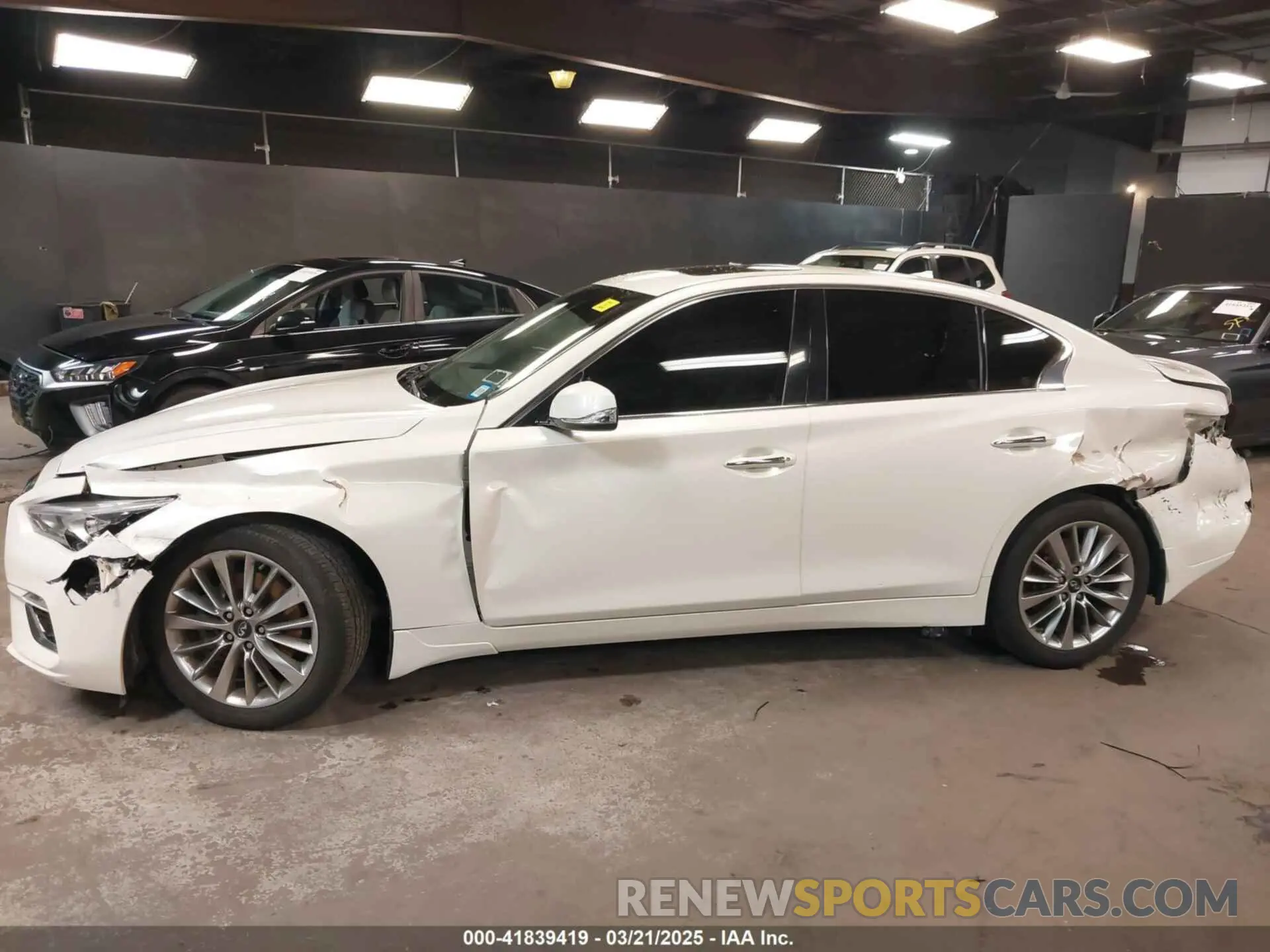 6 fotografías del automóvil dañado JN1EV7AR5KM550273 INFINITI Q50 2019