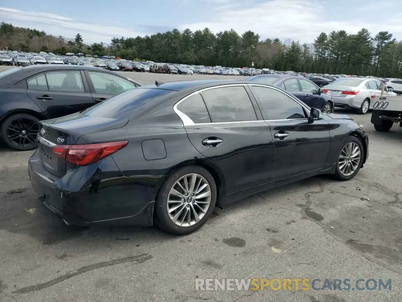3 fotografías del automóvil dañado JN1EV7AR5KM551925 INFINITI Q50 2019