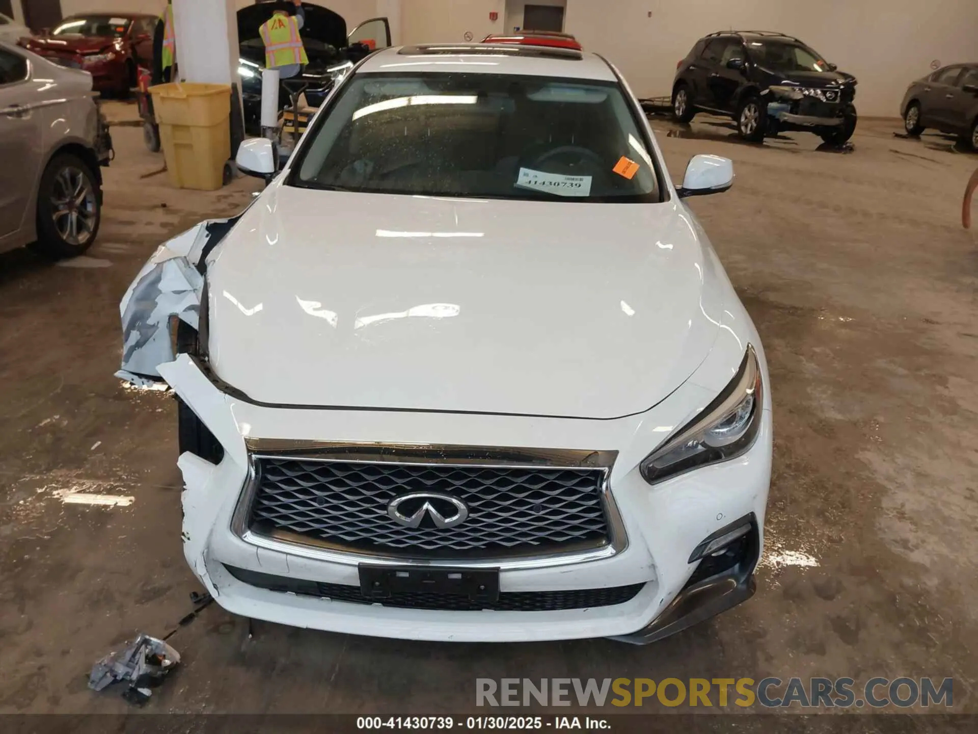 11 fotografías del automóvil dañado JN1EV7AR5KM592071 INFINITI Q50 2019