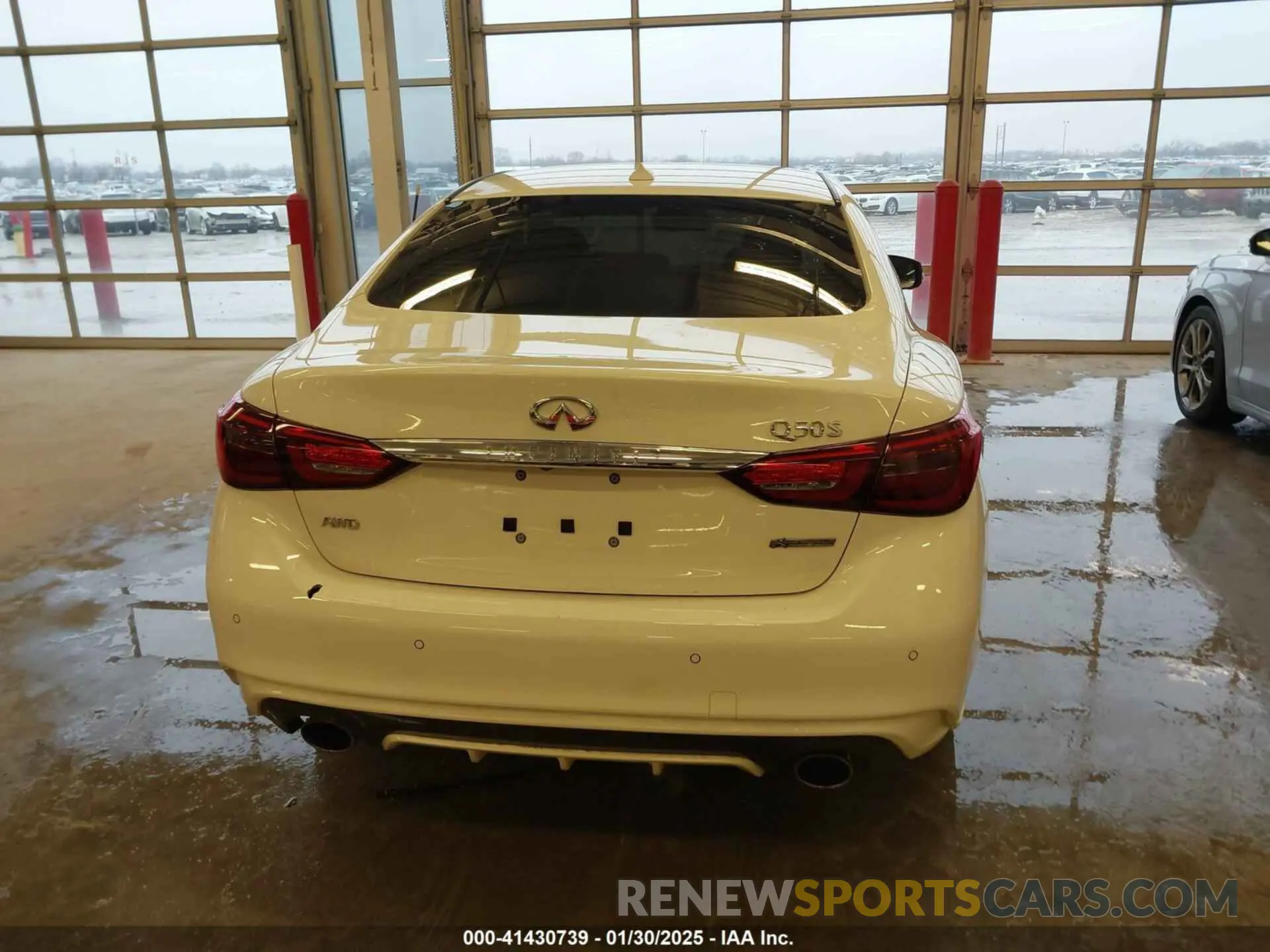 15 fotografías del automóvil dañado JN1EV7AR5KM592071 INFINITI Q50 2019