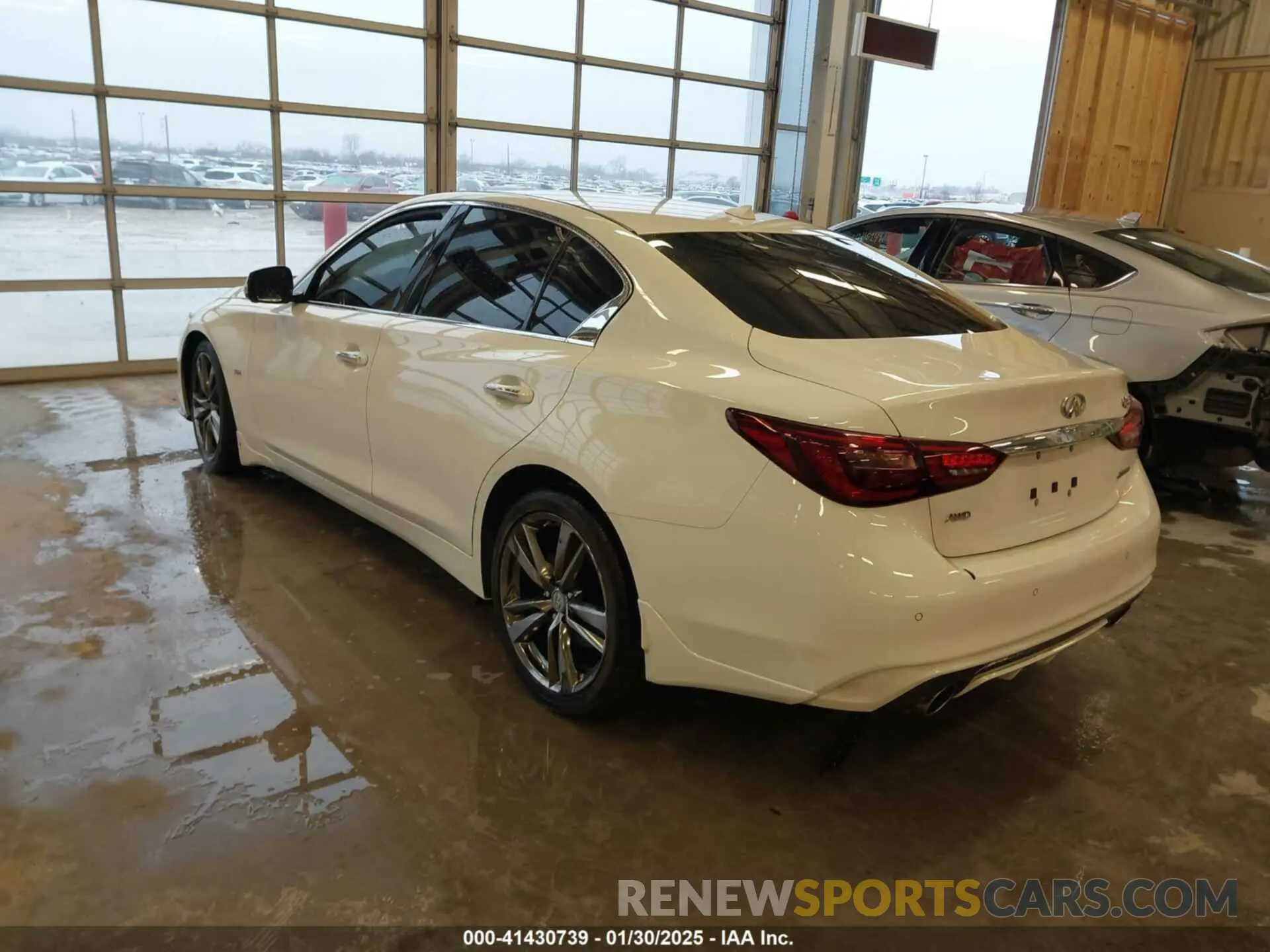 3 fotografías del automóvil dañado JN1EV7AR5KM592071 INFINITI Q50 2019