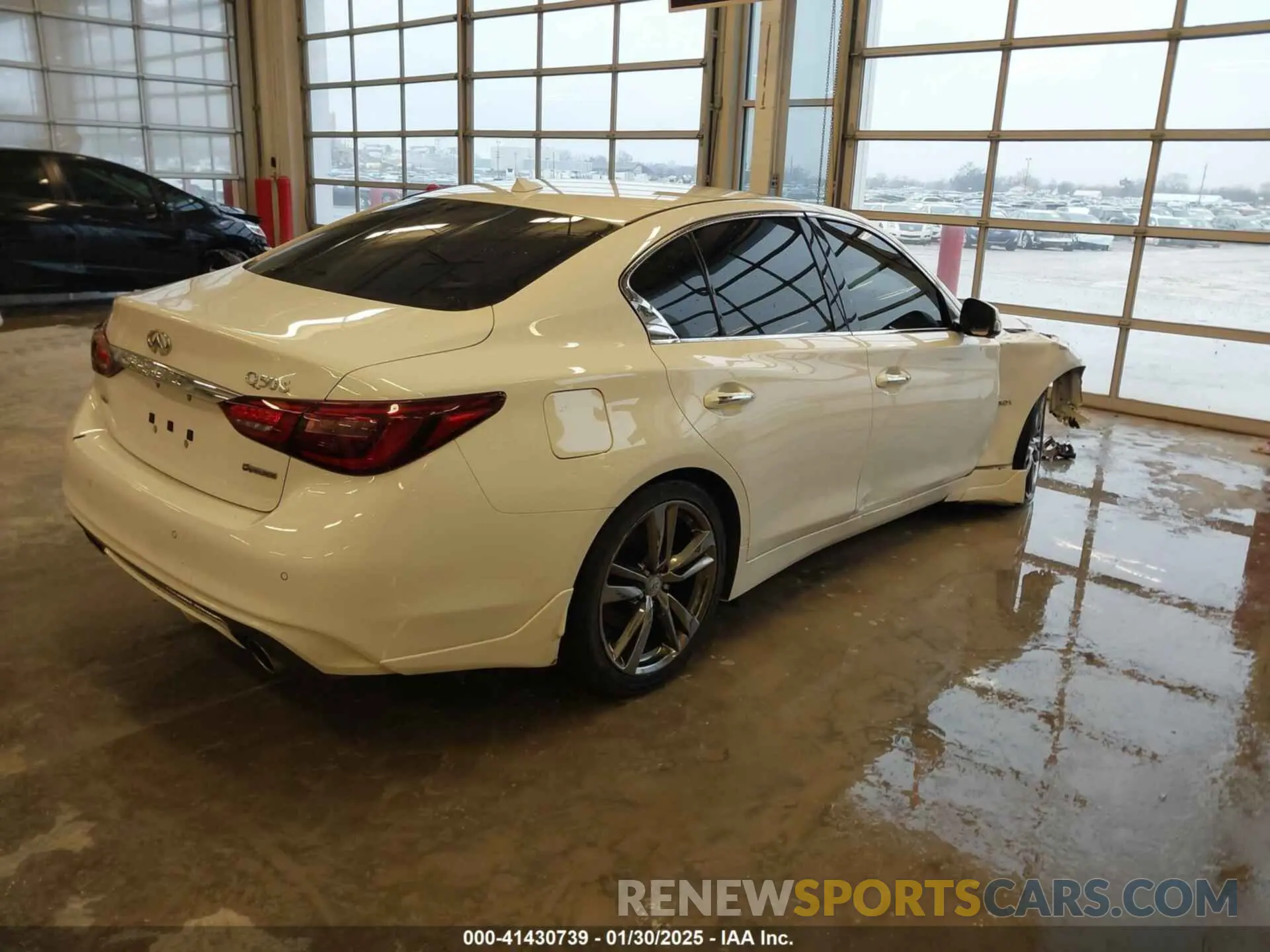4 fotografías del automóvil dañado JN1EV7AR5KM592071 INFINITI Q50 2019